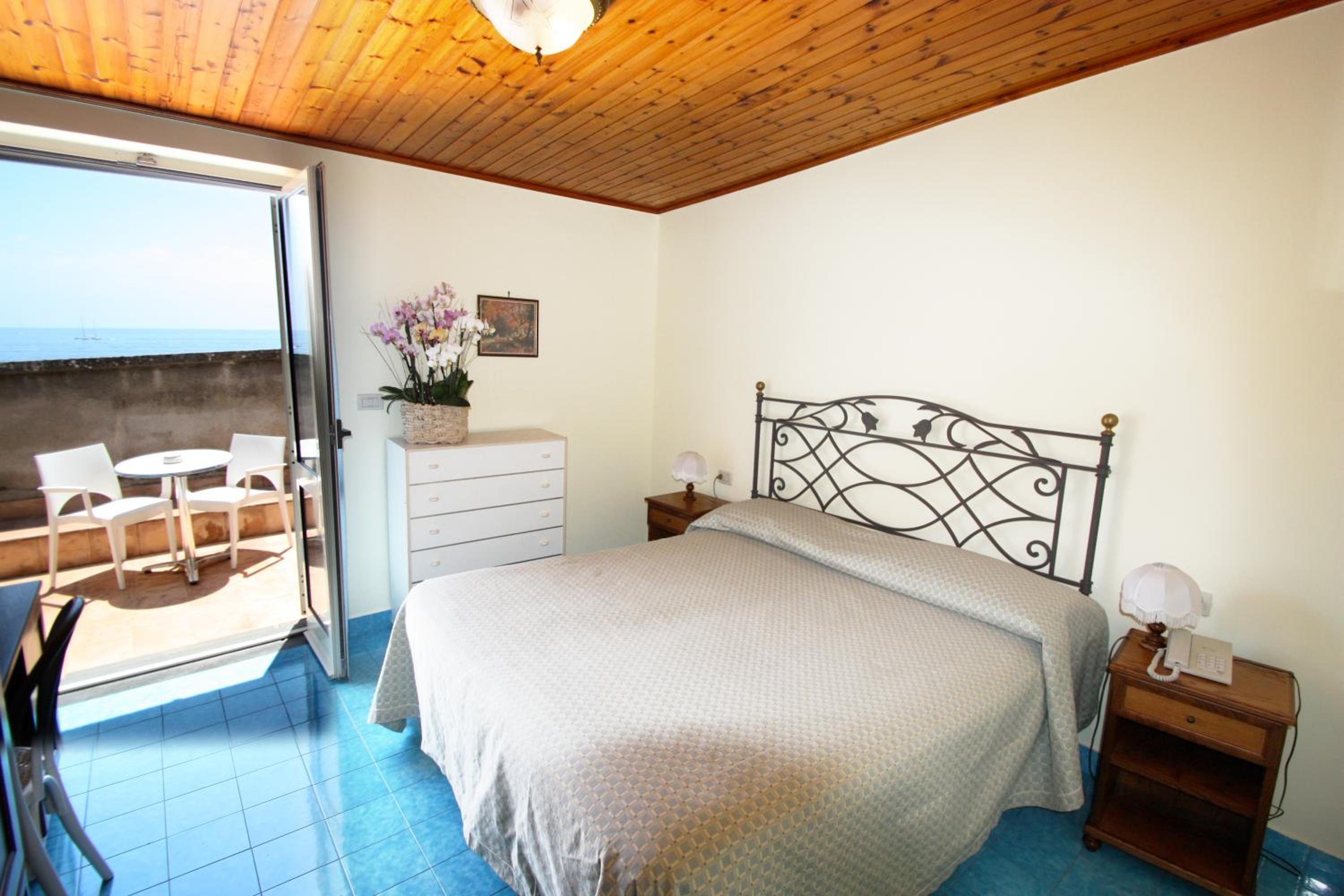 Double Room with Terrace photo 3