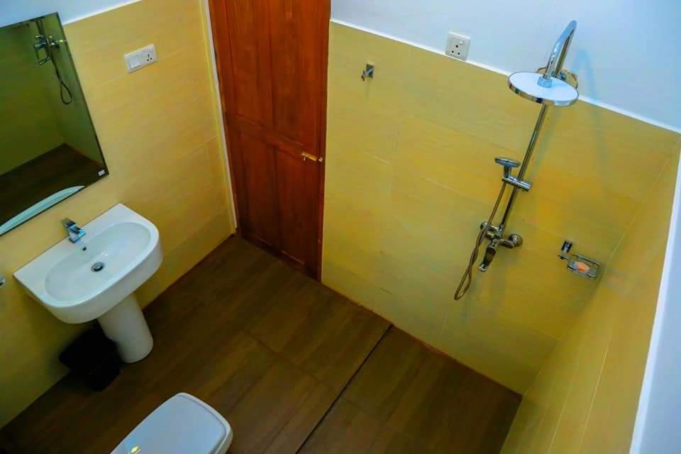 Deluxe Double Room (2 Adults + 1 Child) photo 2