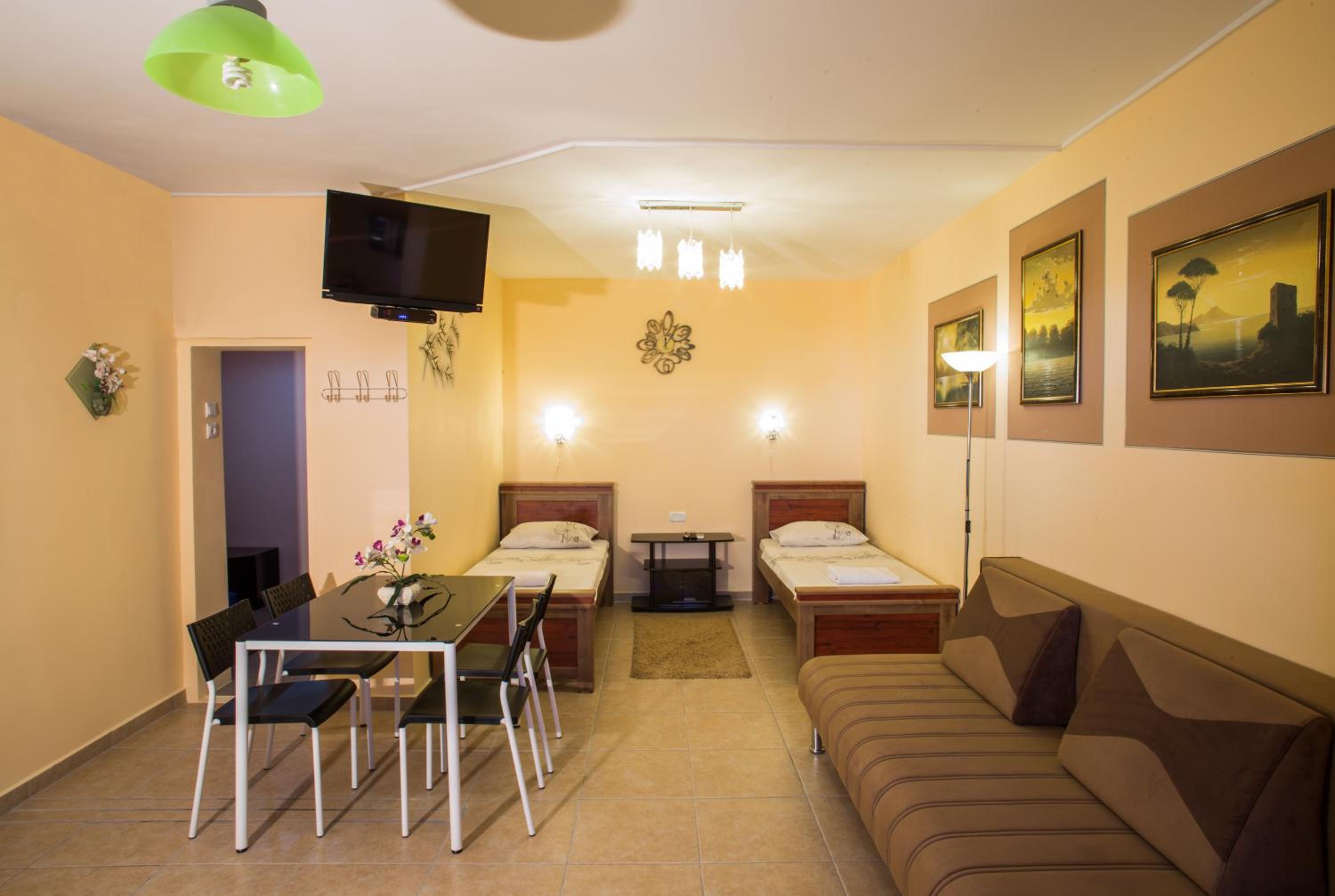Family Studio Room