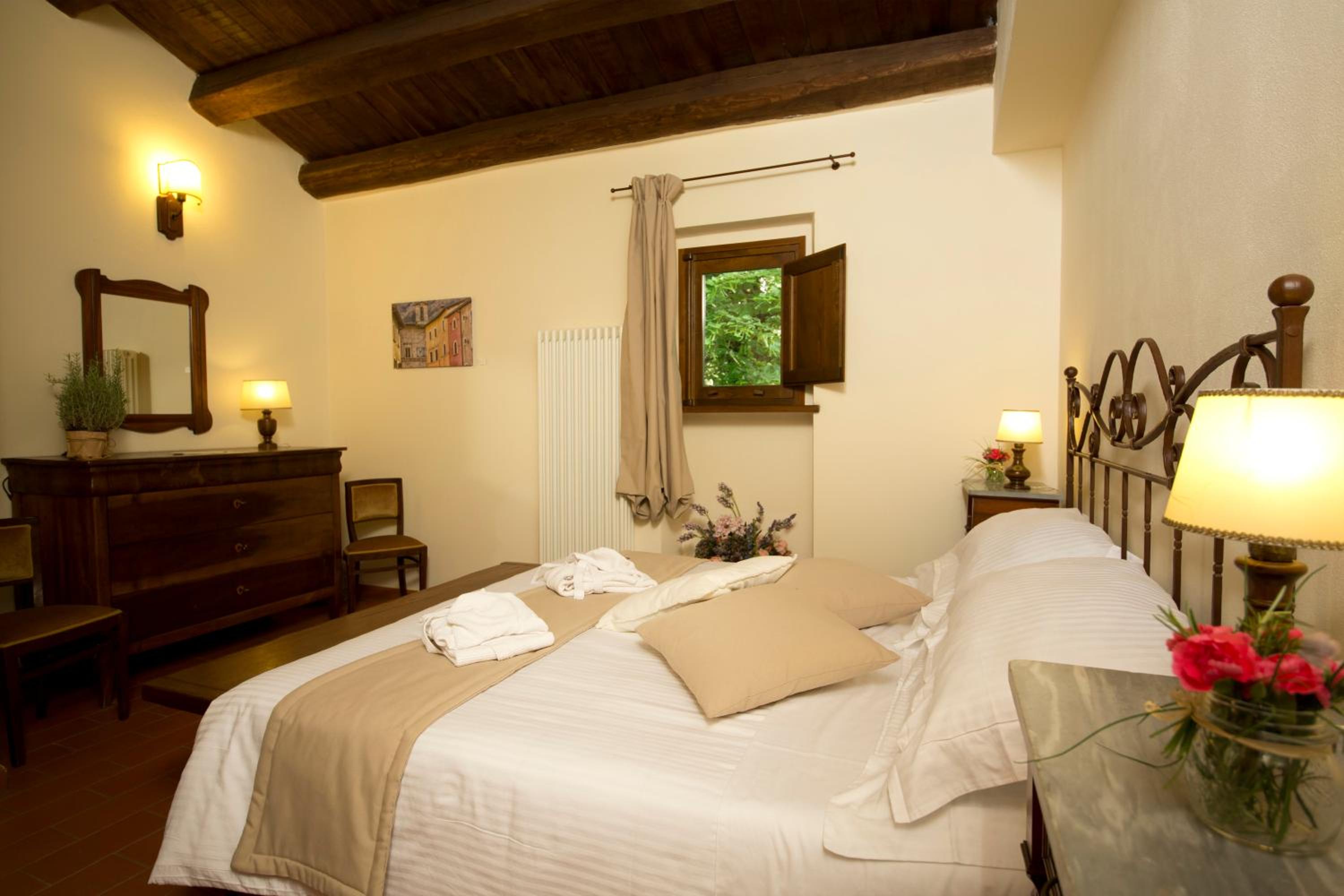 Deluxe Double Room photo 3