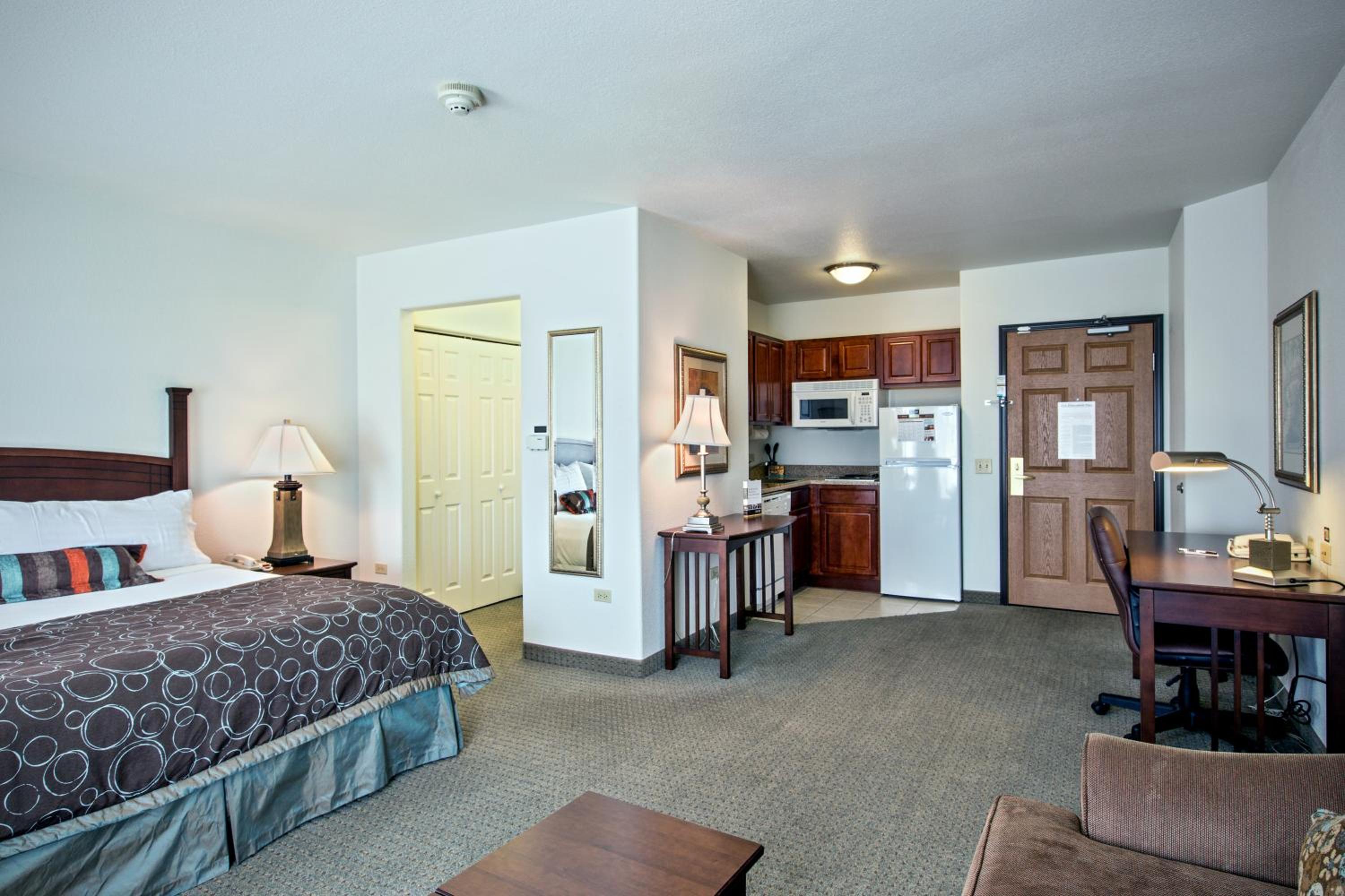 King Studio Suite - Photo 1