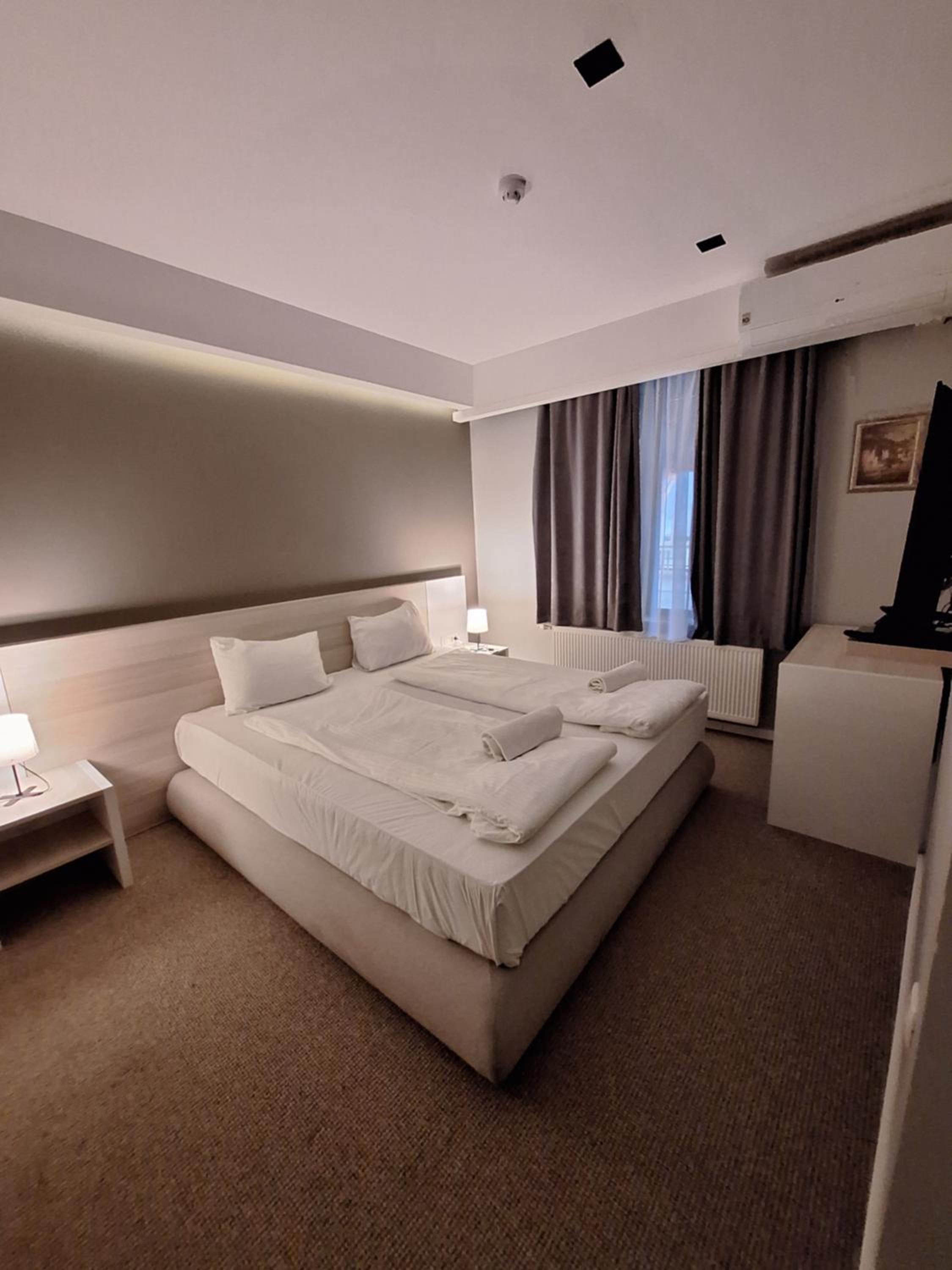 Budget Double Room photo 1