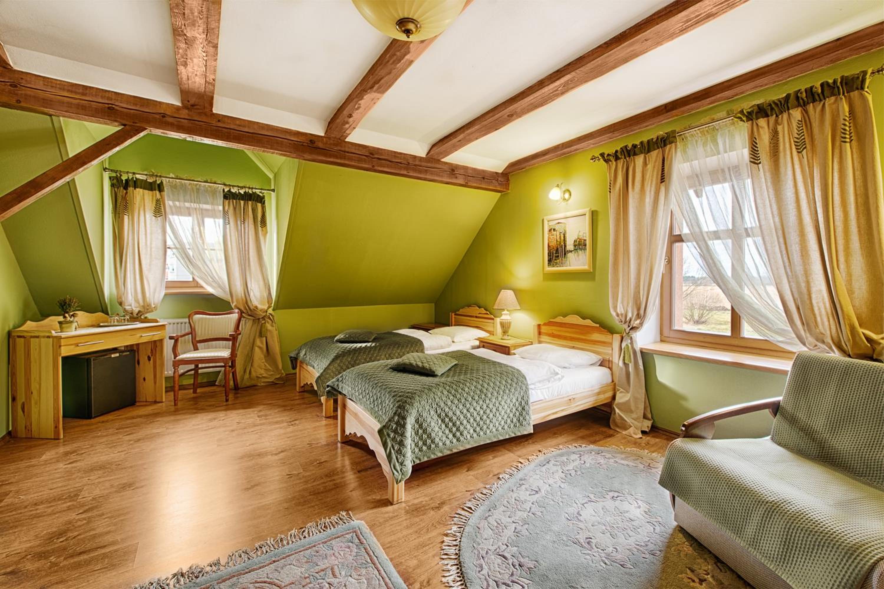 Standard Twin Room - Photo 1