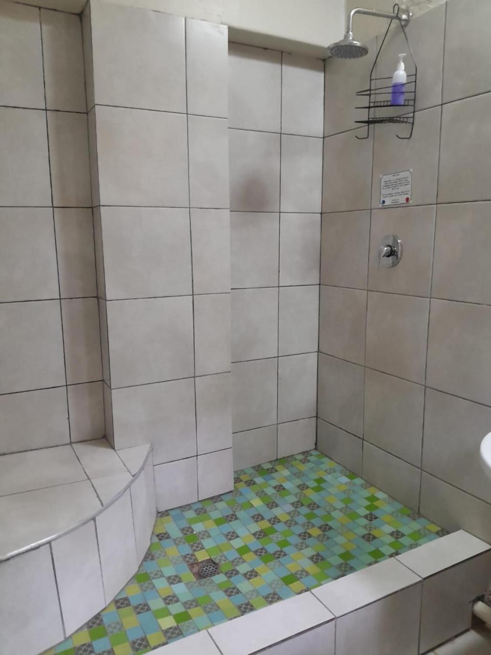 Double Room with Private Bathroom photo 2