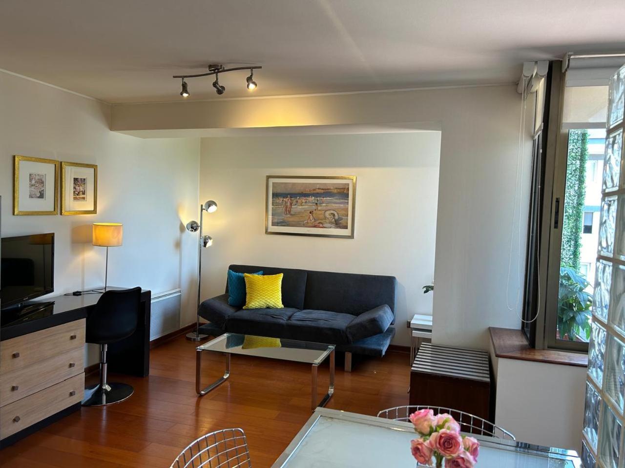 Classic One-Bedroom Apartment with King Bed