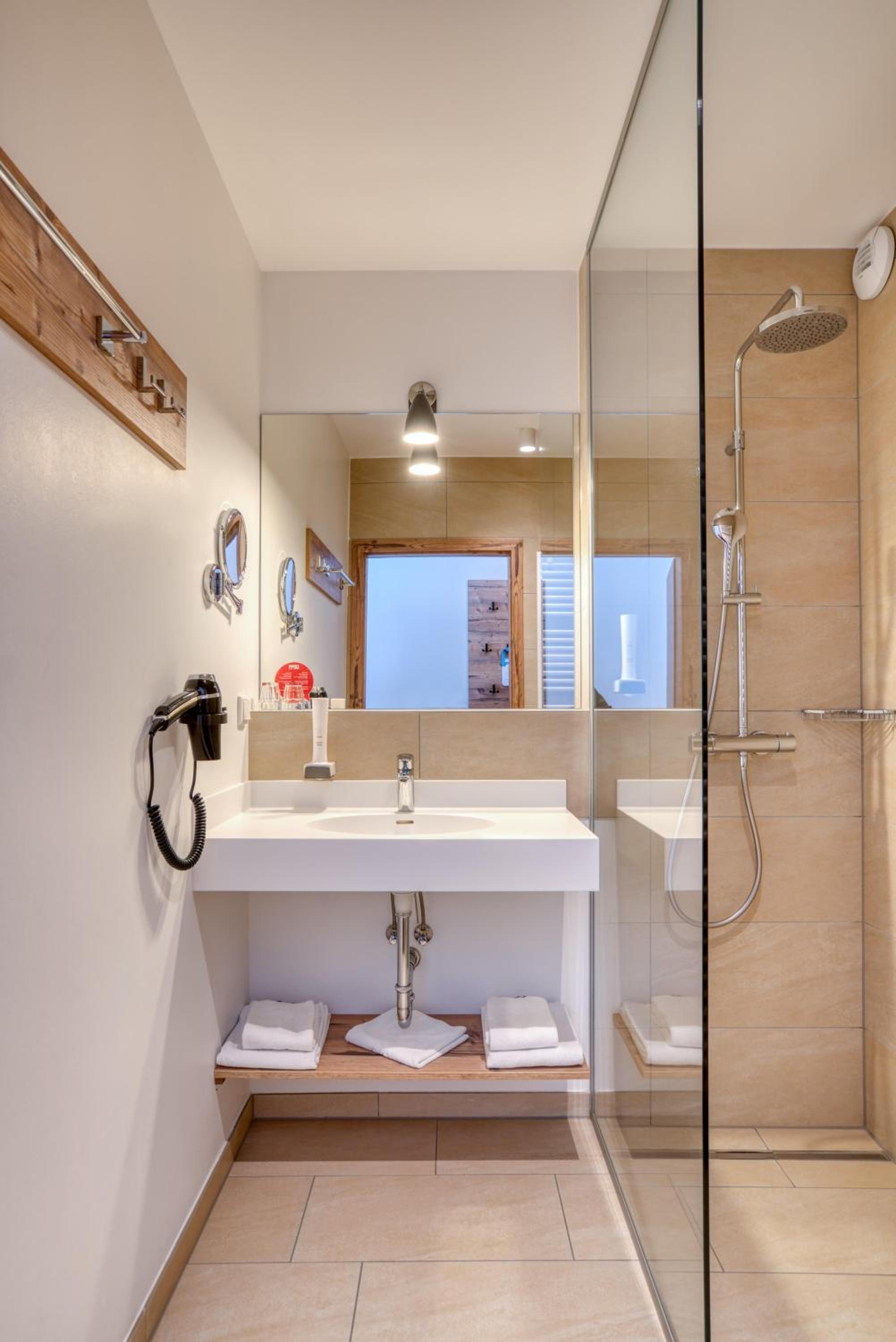 Double or Twin Room with View photo 3