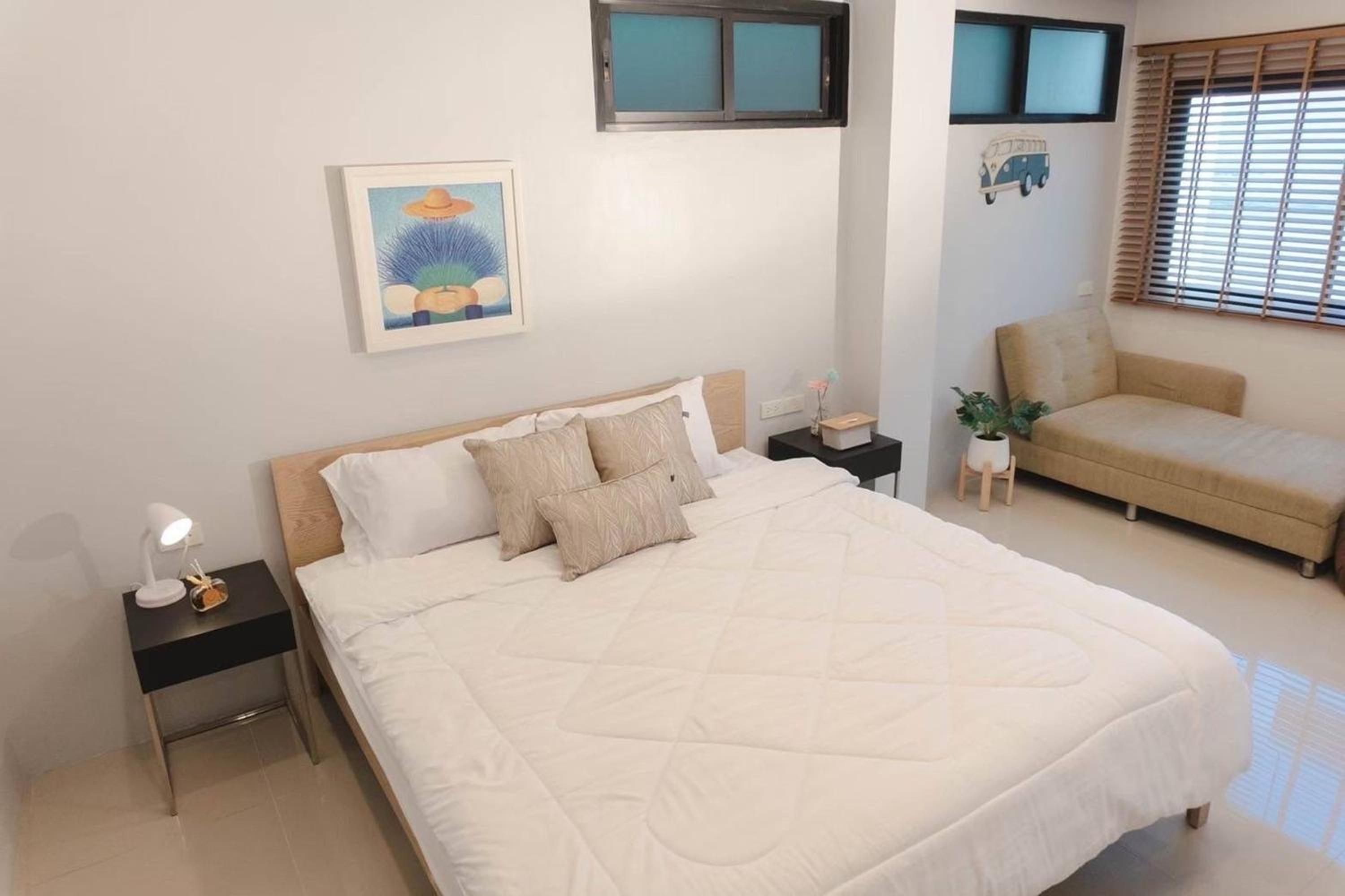 Deluxe Queen Room
