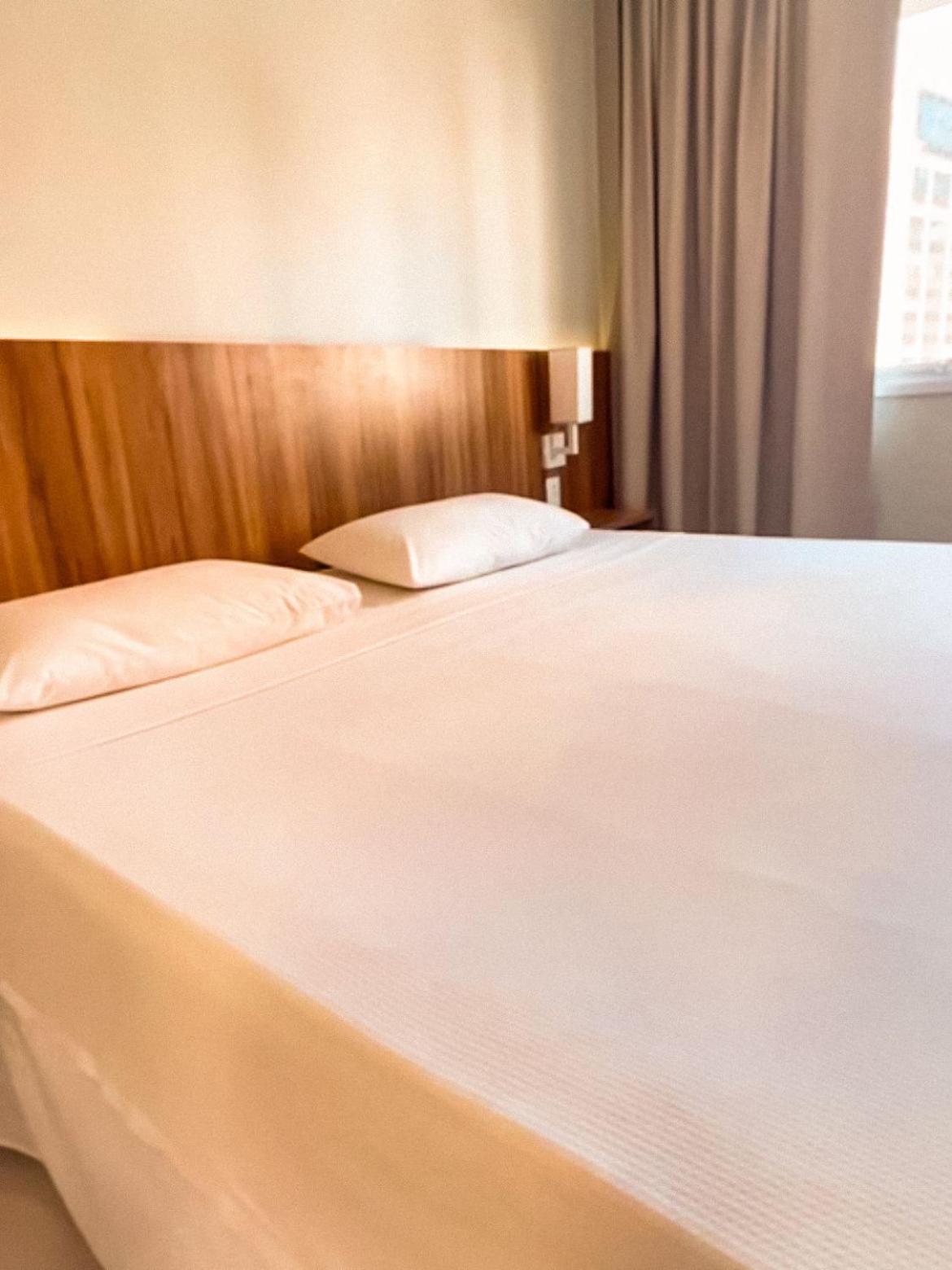 Standard King Room - Photo 5