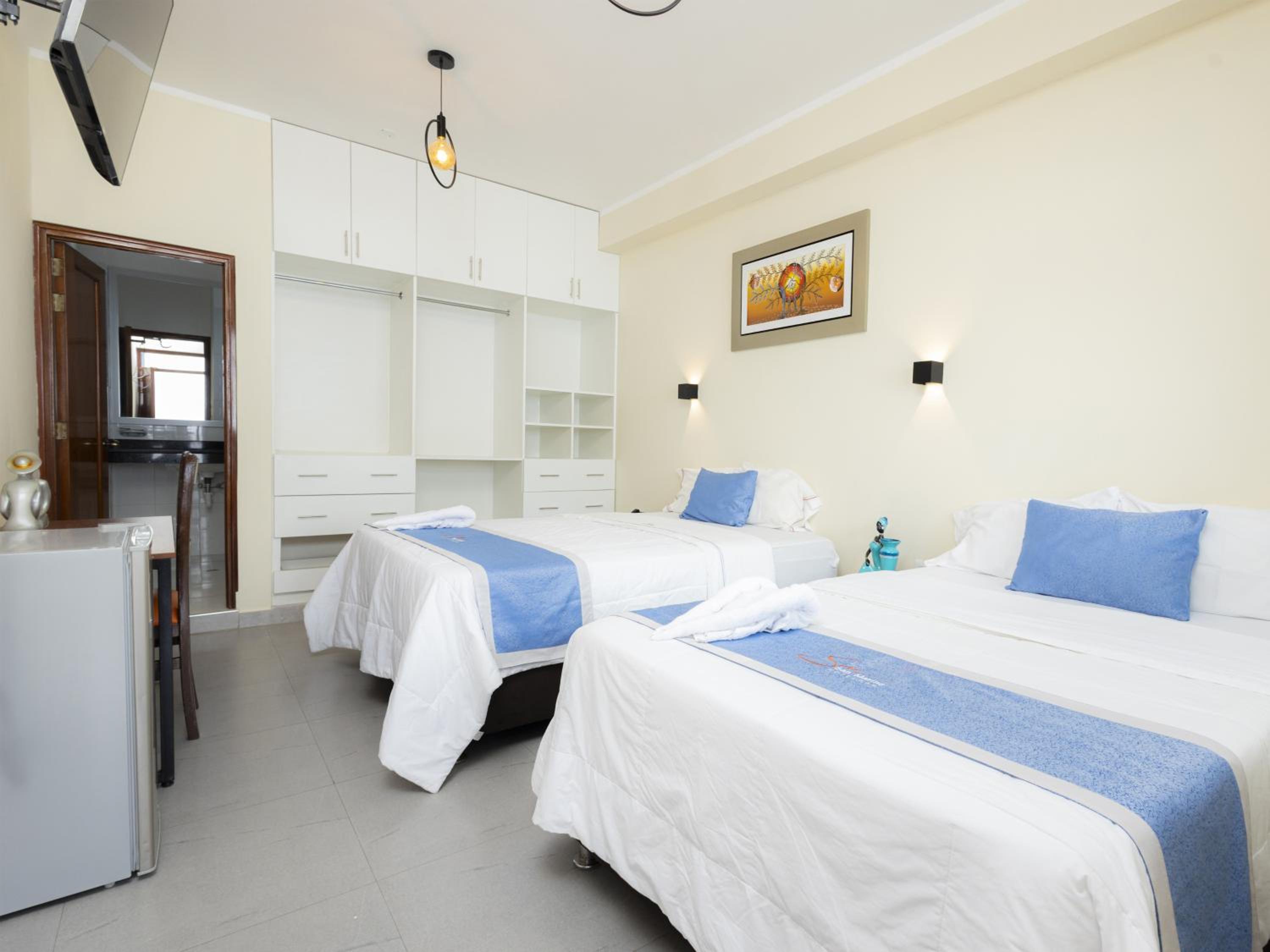 Superior Double Room with Two Double Beds photo 2