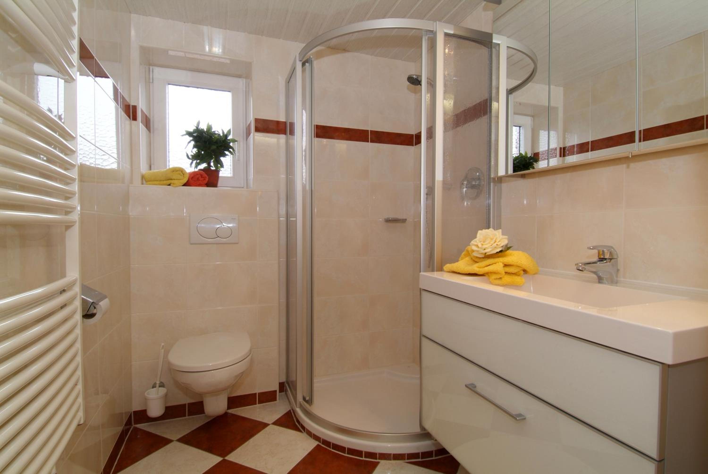 Double Room with Balcony - Photo 4