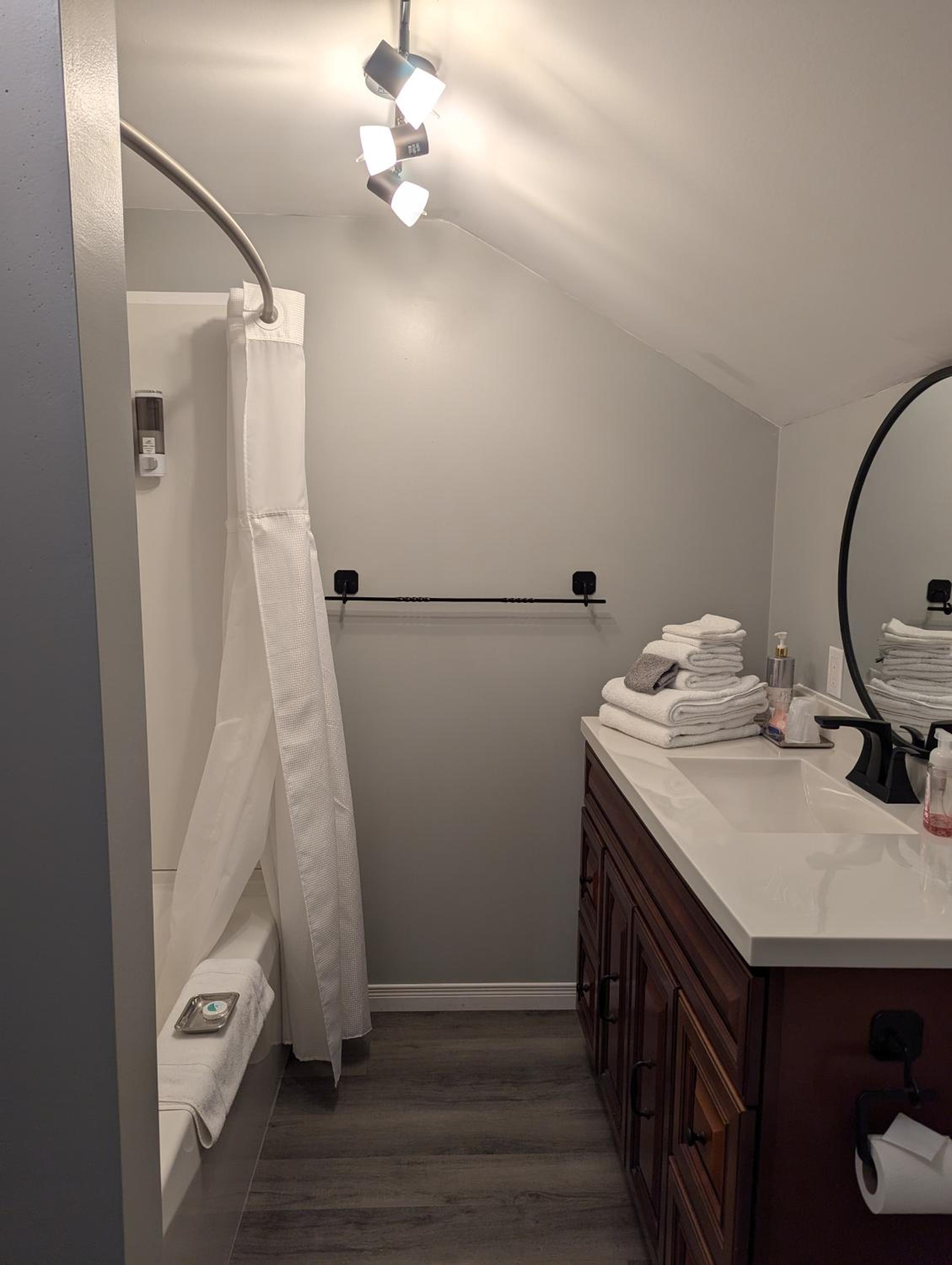 Queen Room - Photo 3