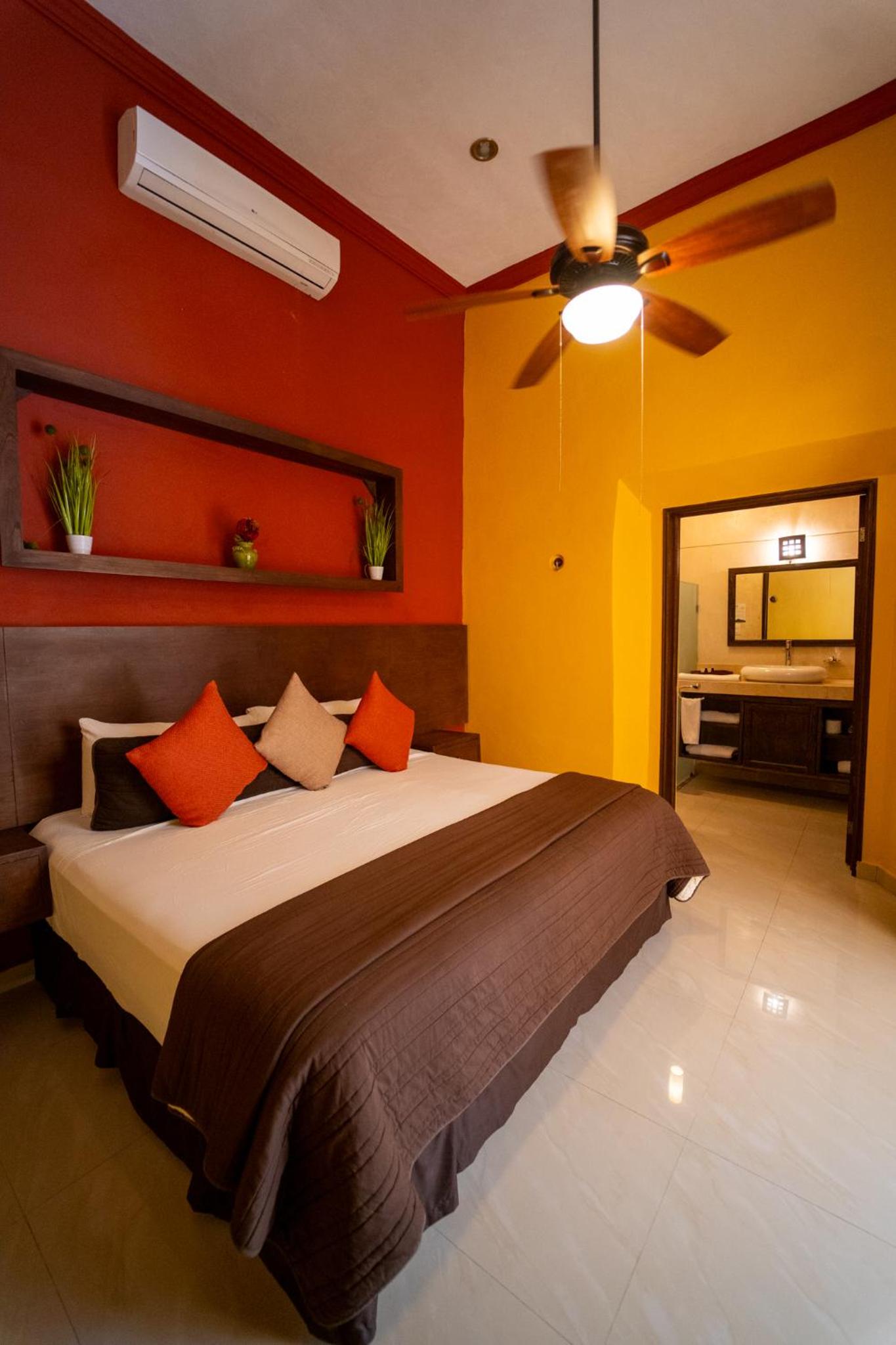 Deluxe King Suite