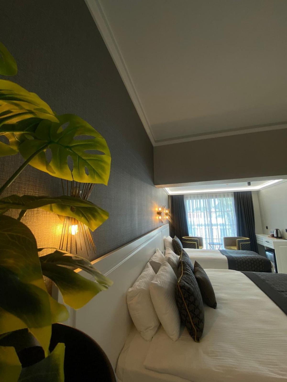 Deluxe Triple Room photo 2