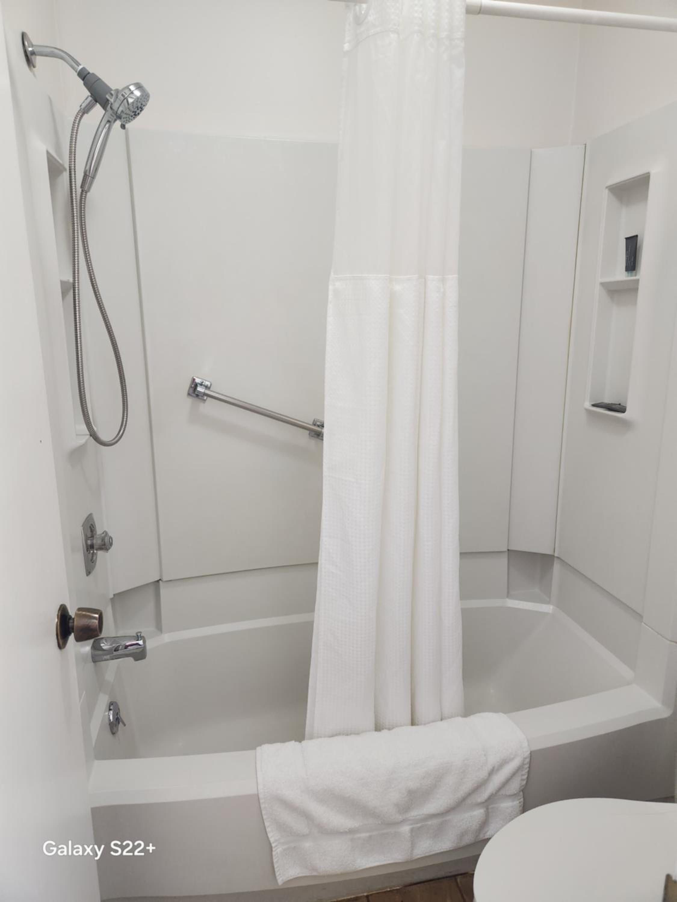 Pet Friendly Standard Room photo 3