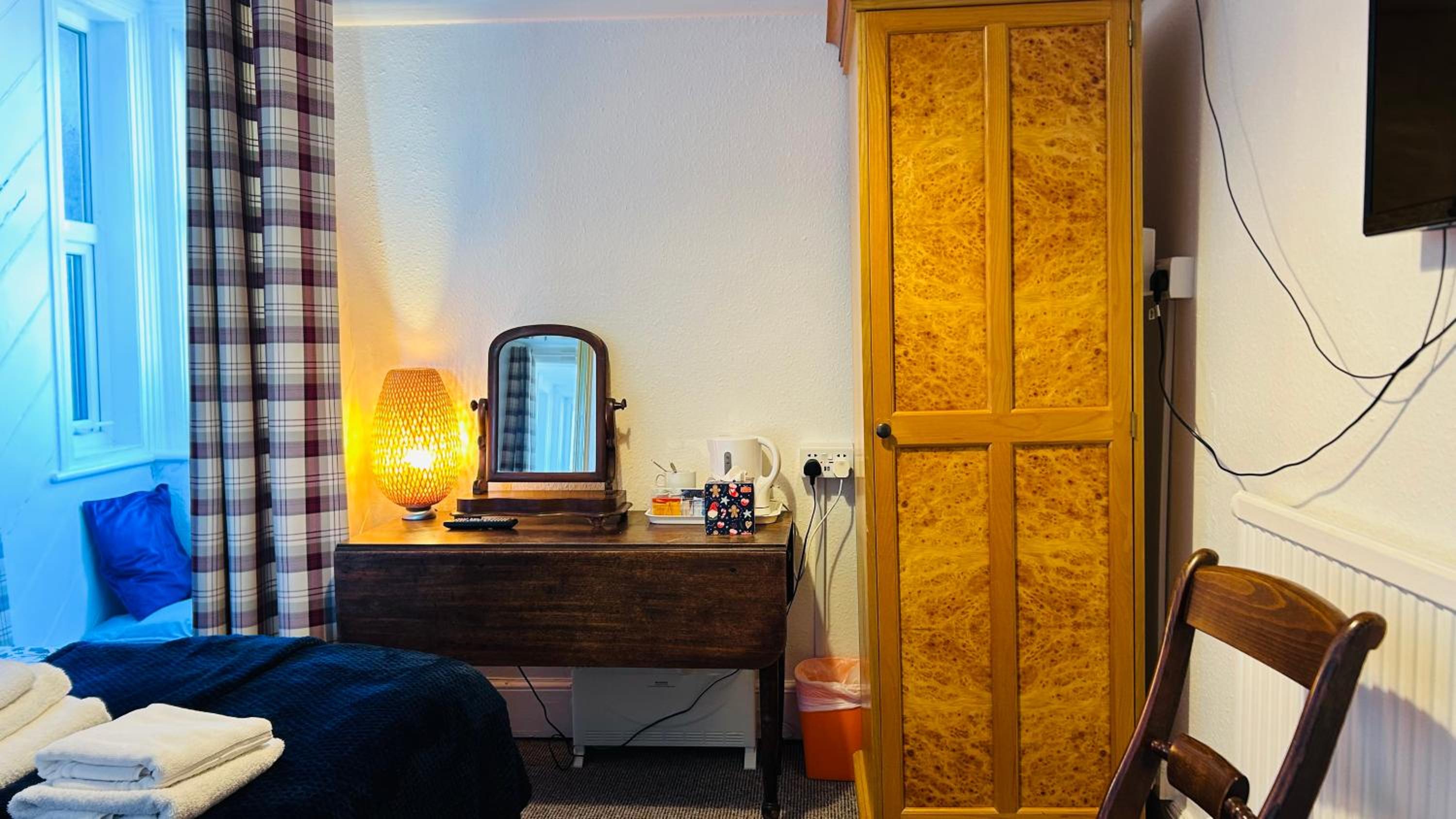 Budget Double Room photo 3