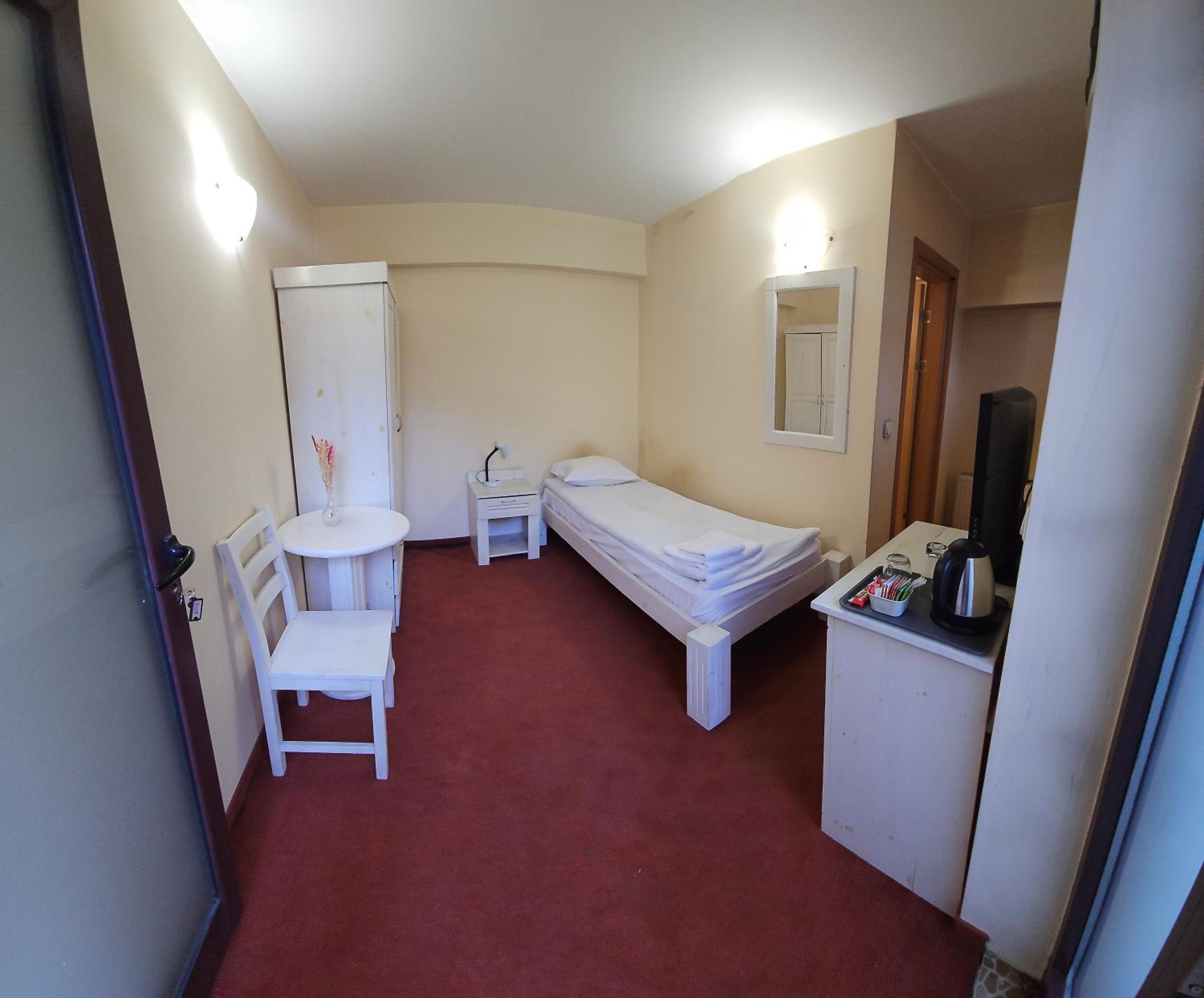 Economy Single Room