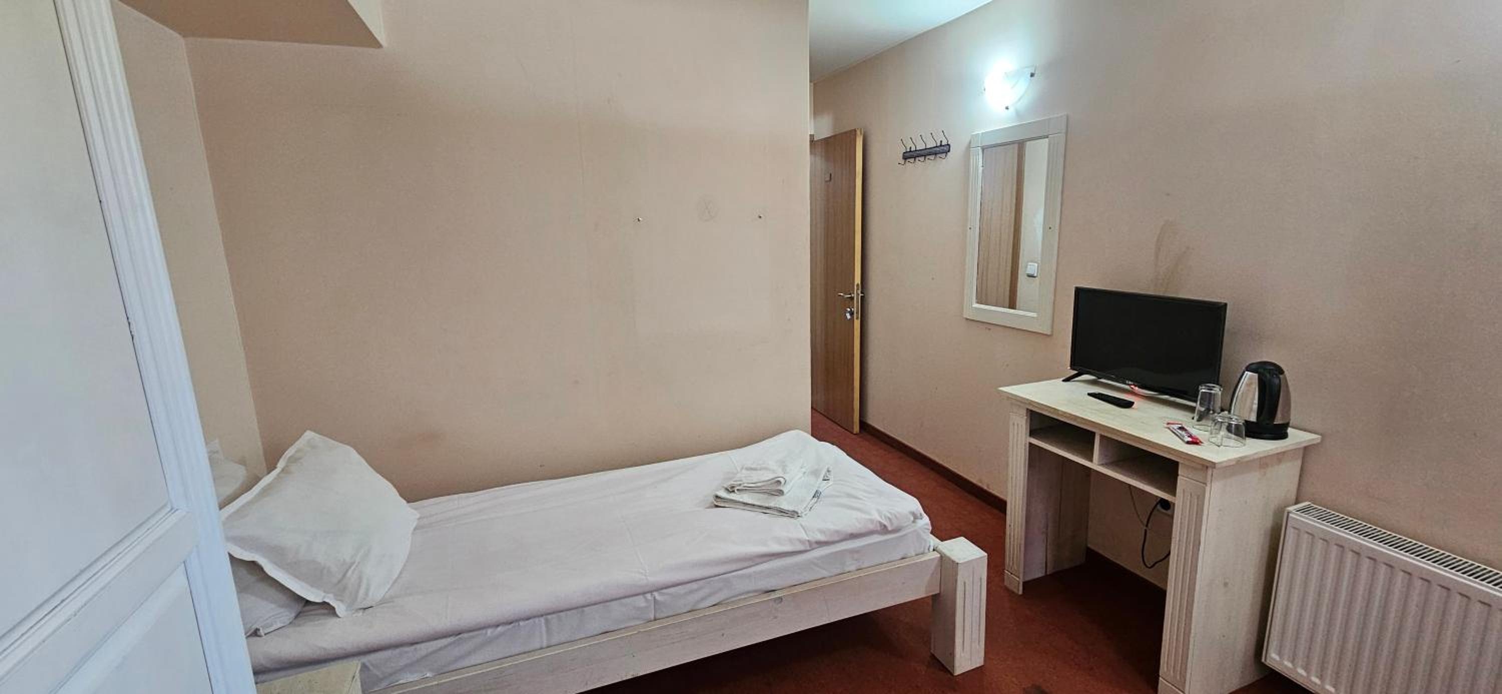 Economy Single Room