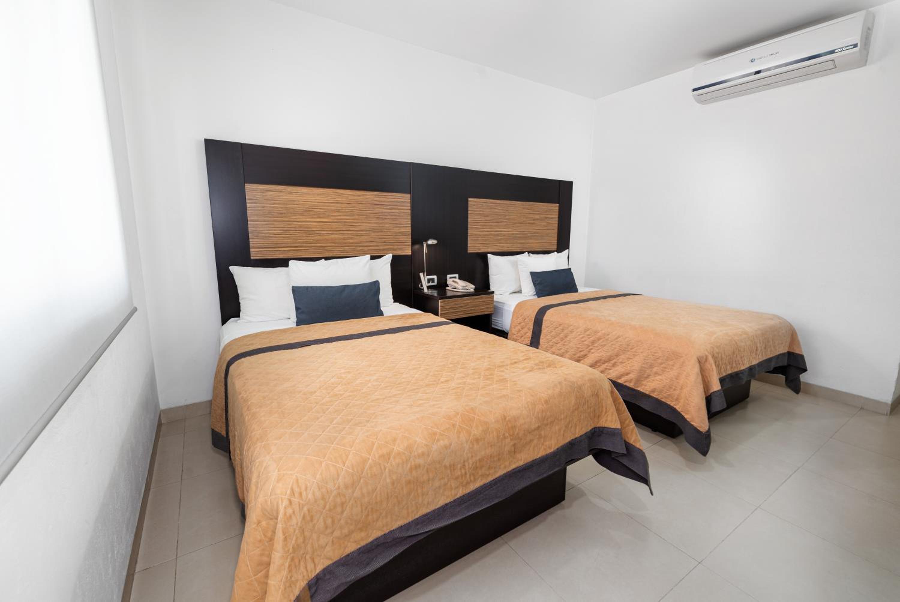 Standard Double Room with Two Double Beds - Photo 1