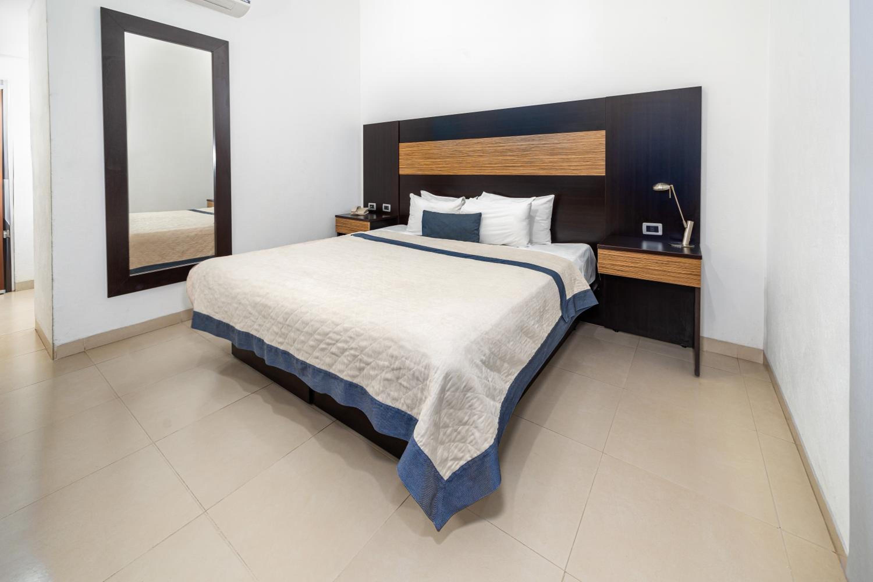 King Room - Photo 8