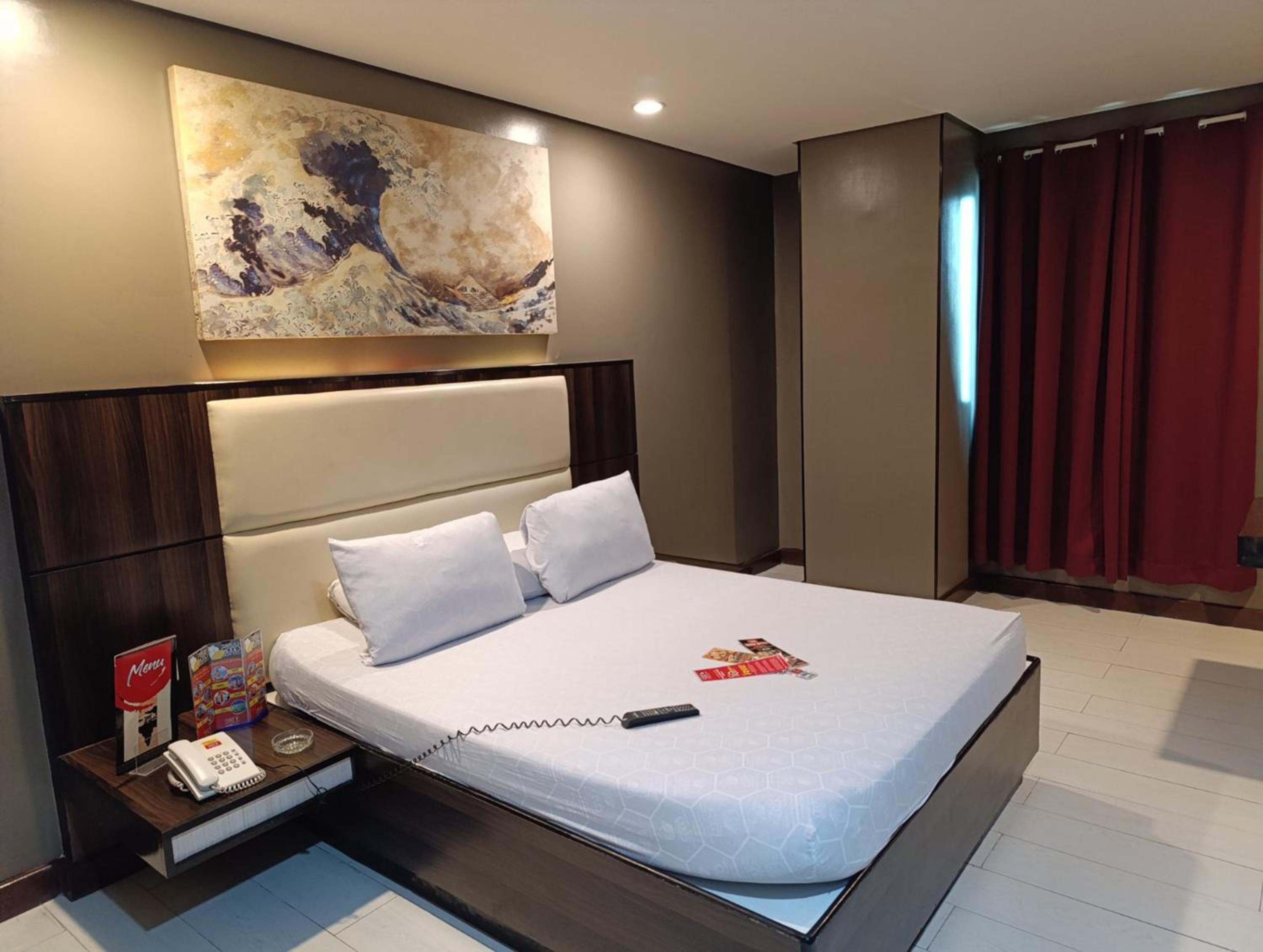 Regency 1 - Photo 4
