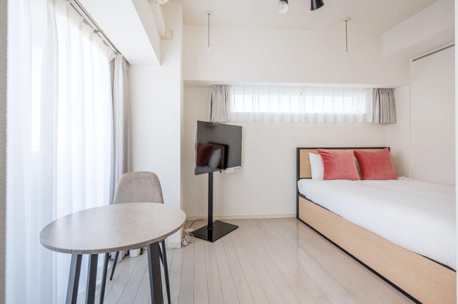 One-Bedroom Apartment with Balcony photo 1