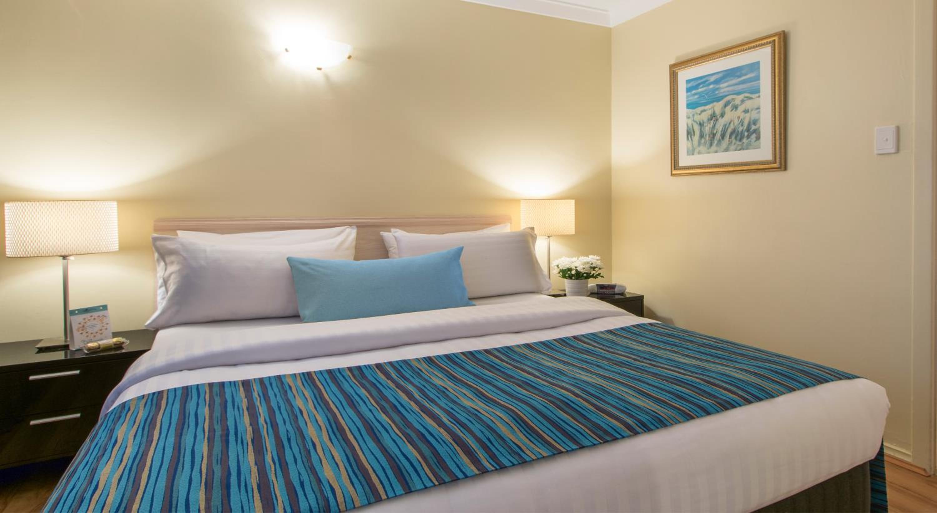 One-Bedroom Esplanade Suite with River View