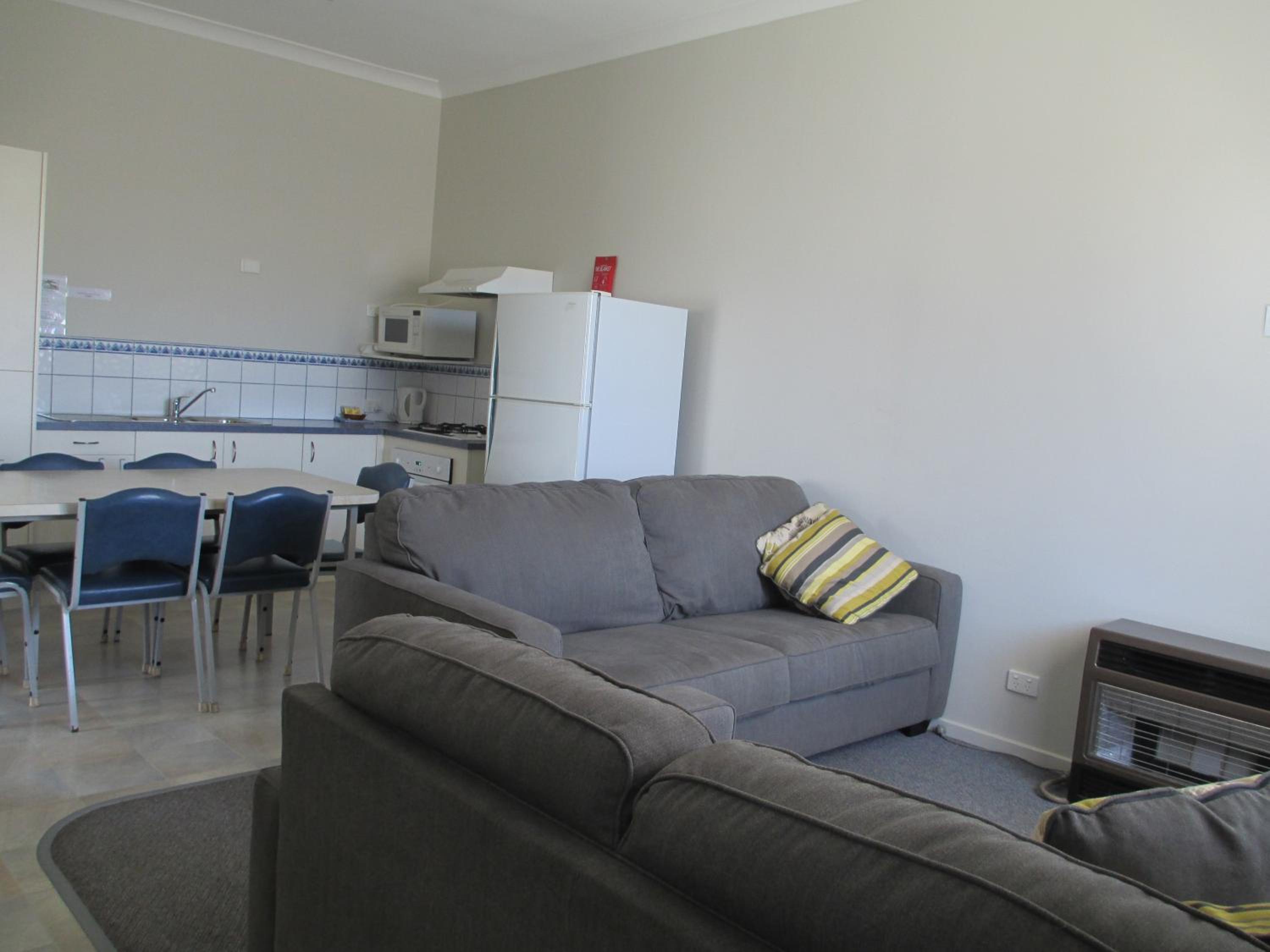 Three-Bedroom Unit photo 3