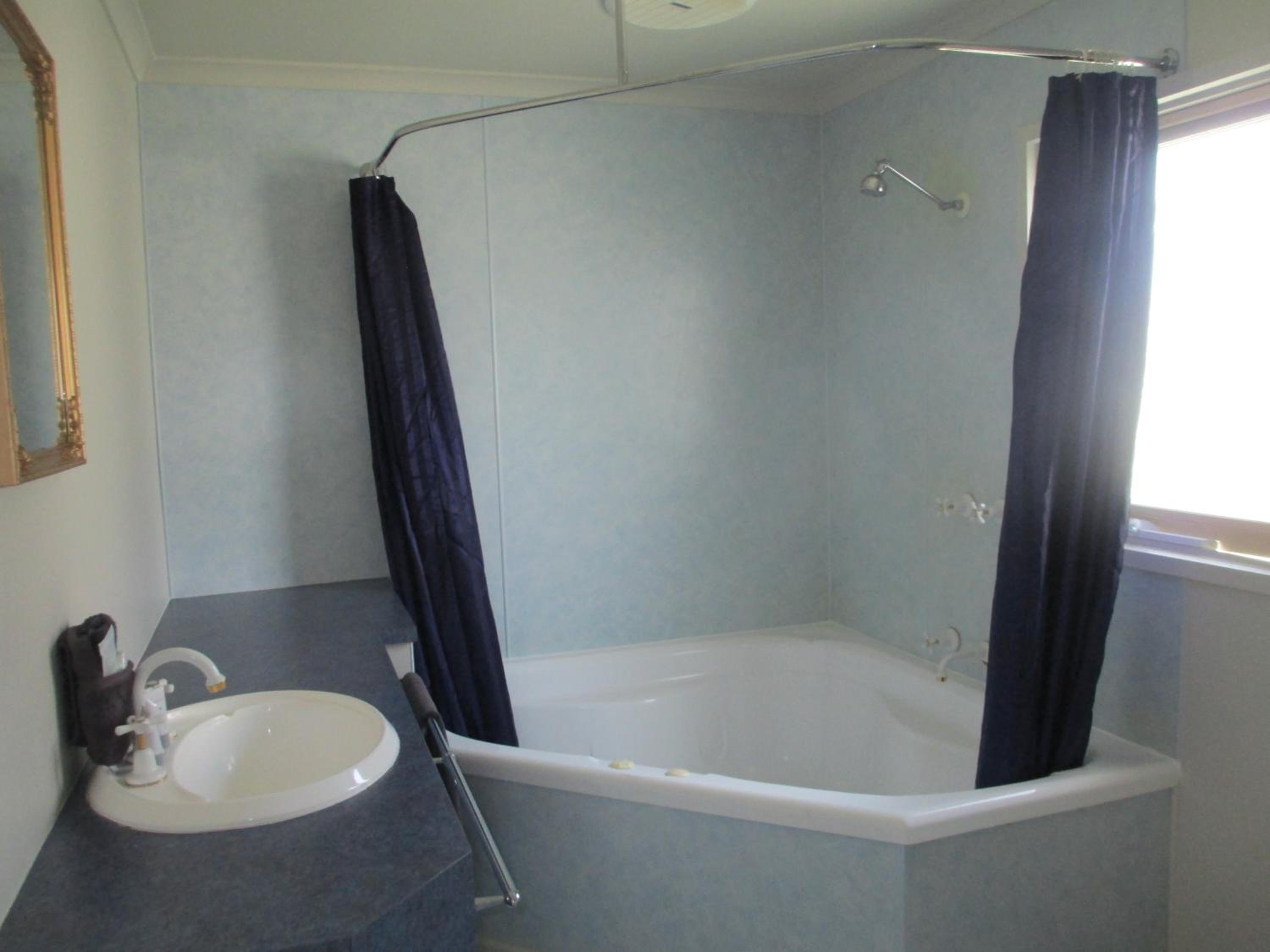 Three-Bedroom Unit photo 2