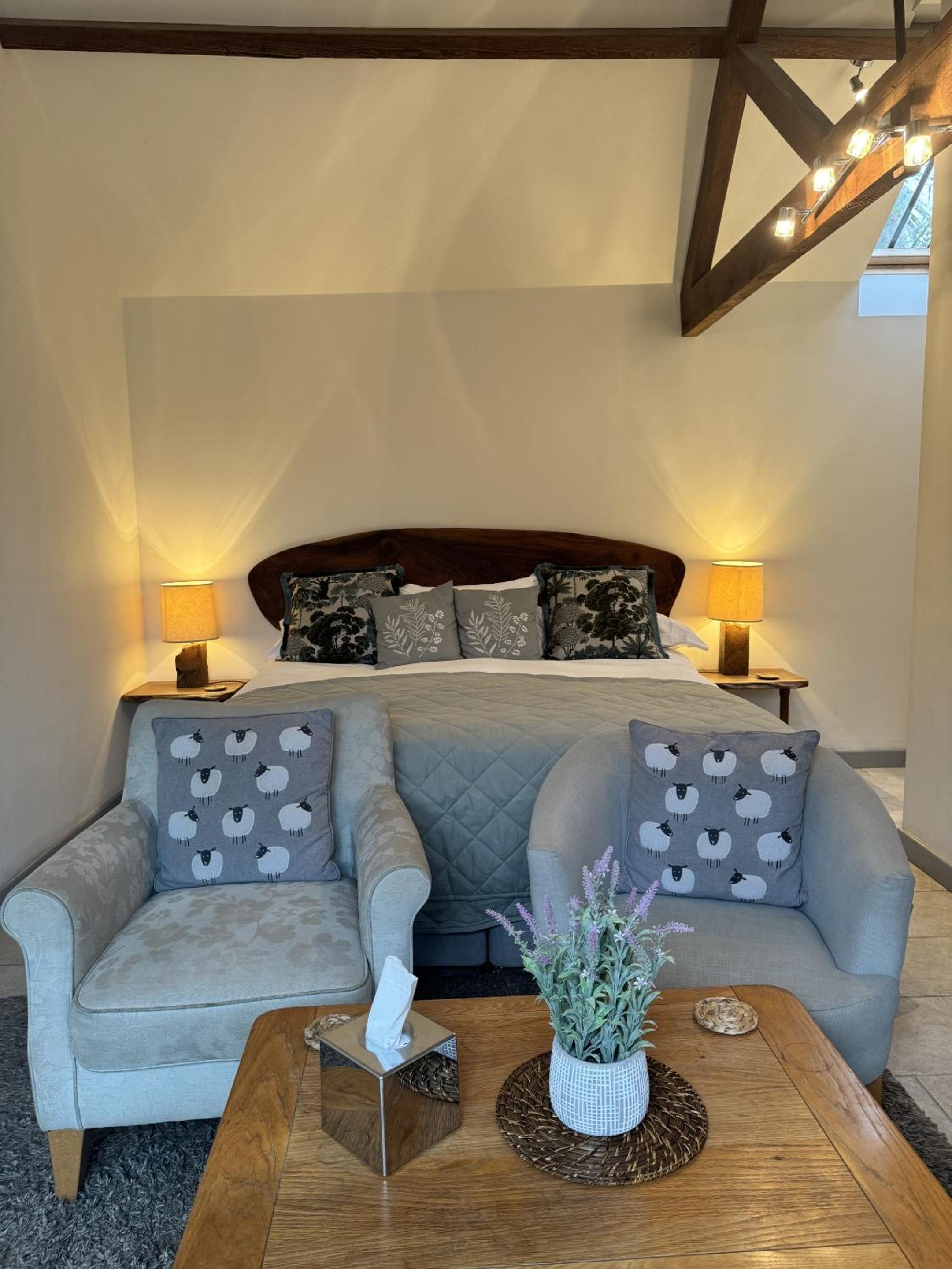 Deluxe Double Room with Bath photo 1