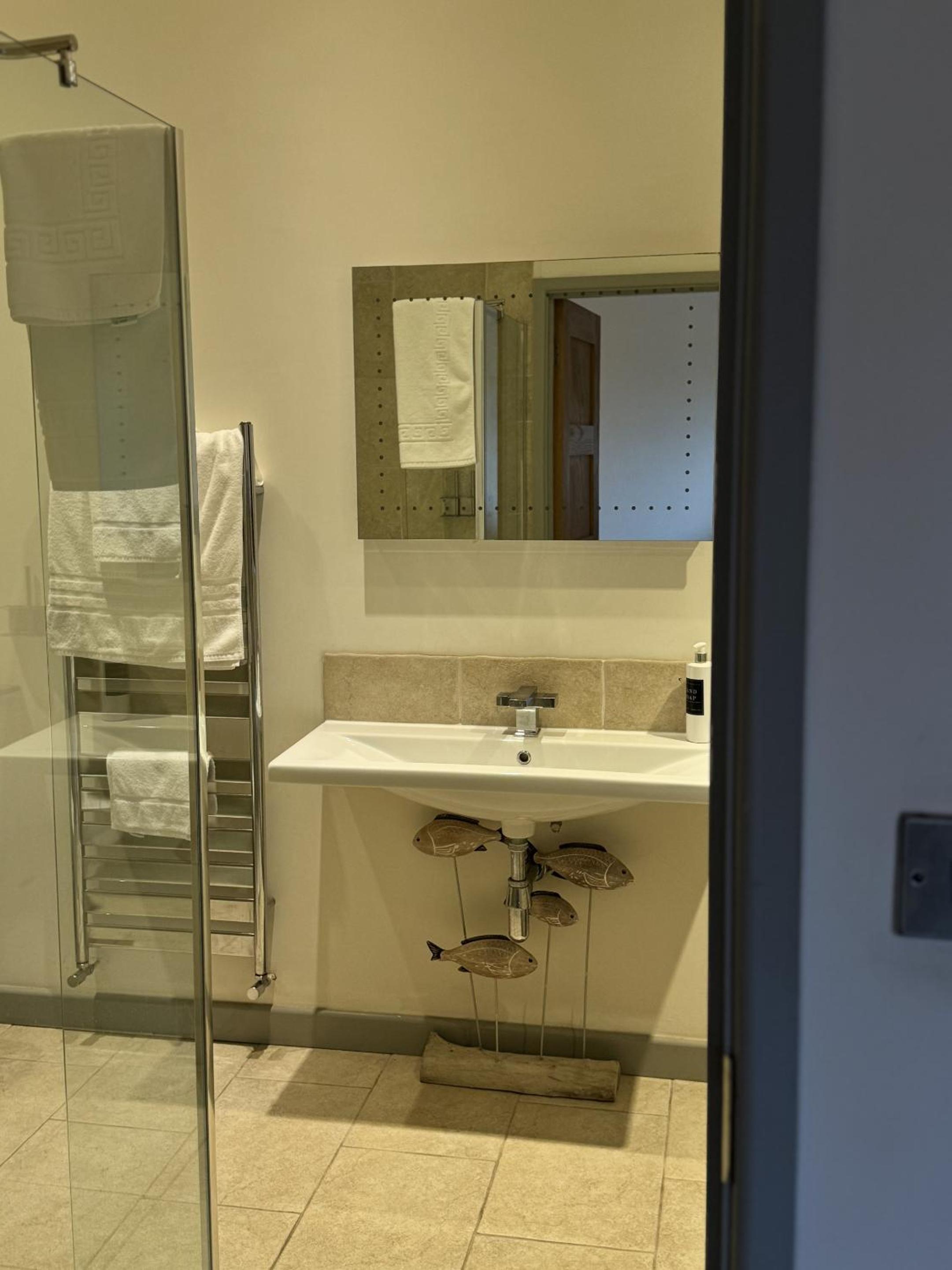 Deluxe Double Room with Bath photo 2