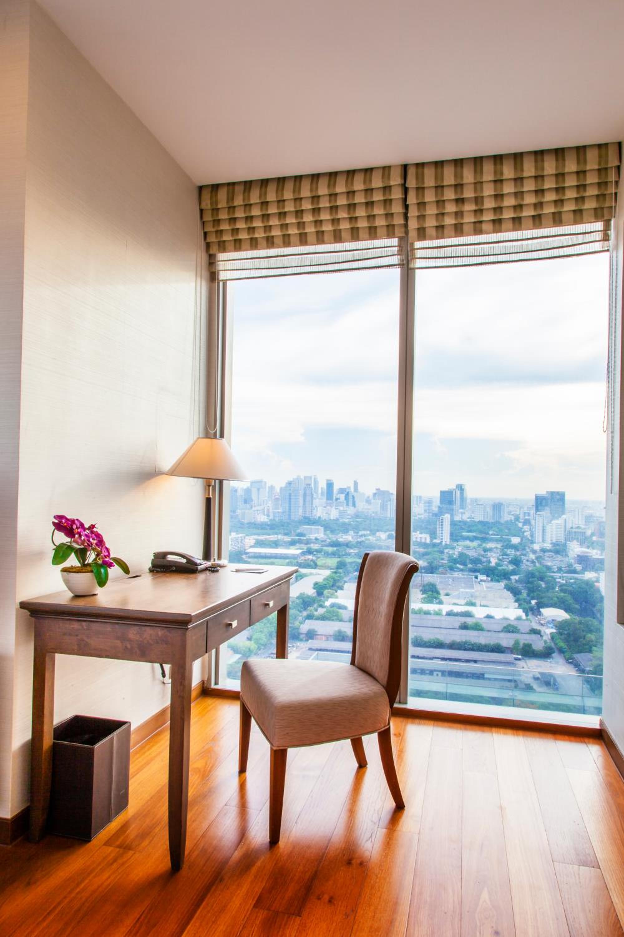 Two-Bedroom Premier with Park View photo 1