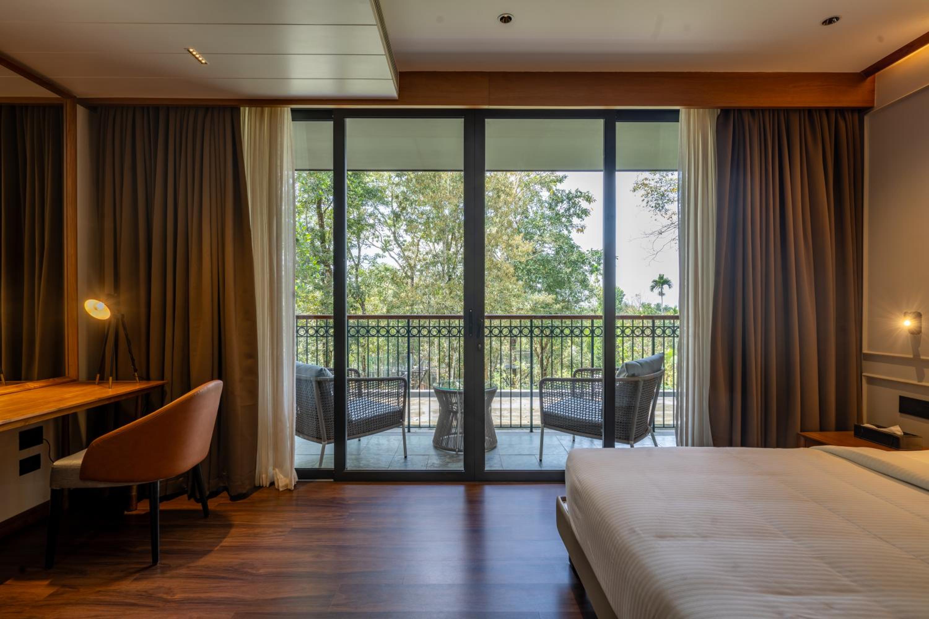 Premium Suite with Single Bed photo 3