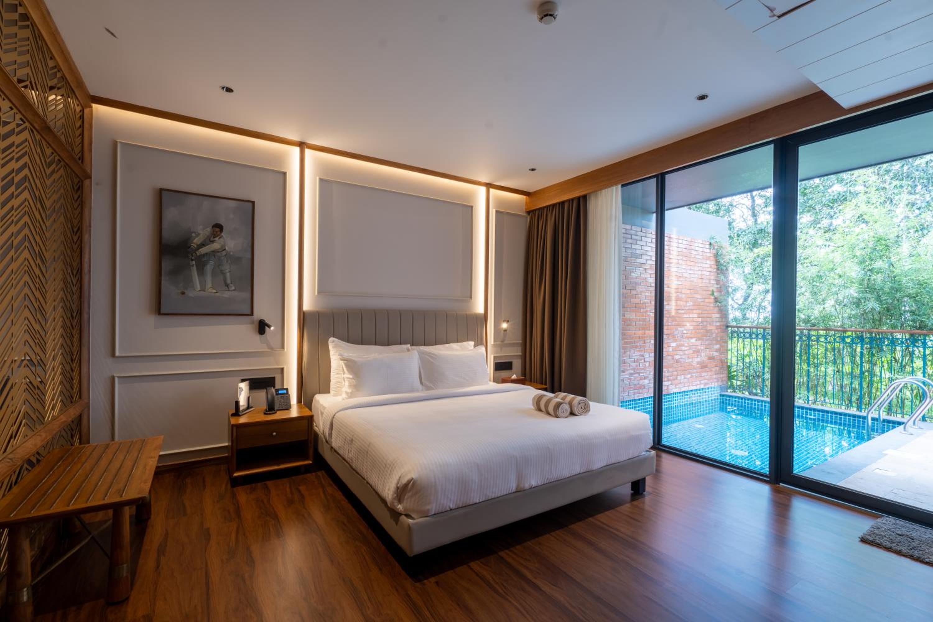 Luxury Suite with Private Pool - Photo 5