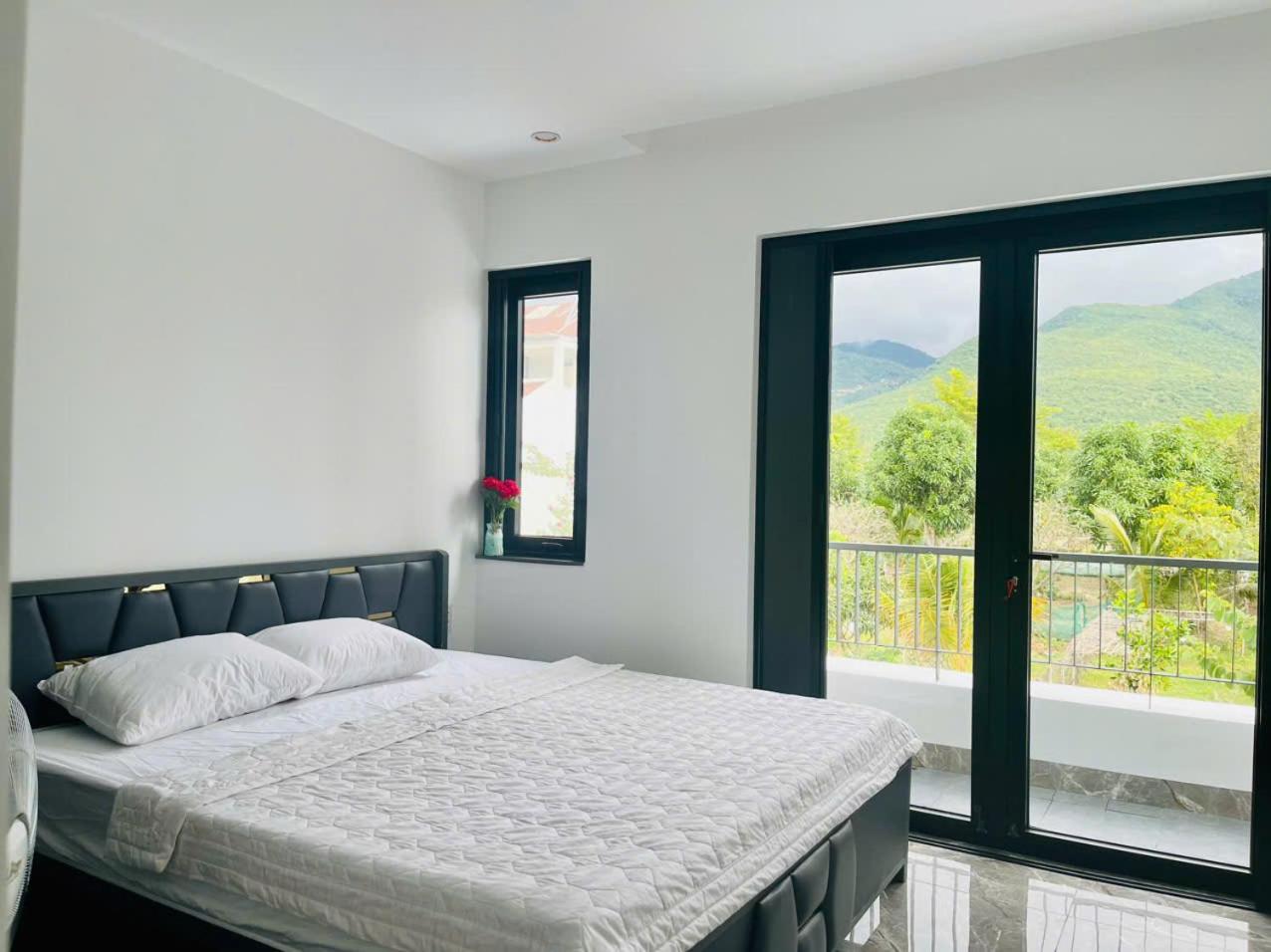 King Room with Balcony photo 1