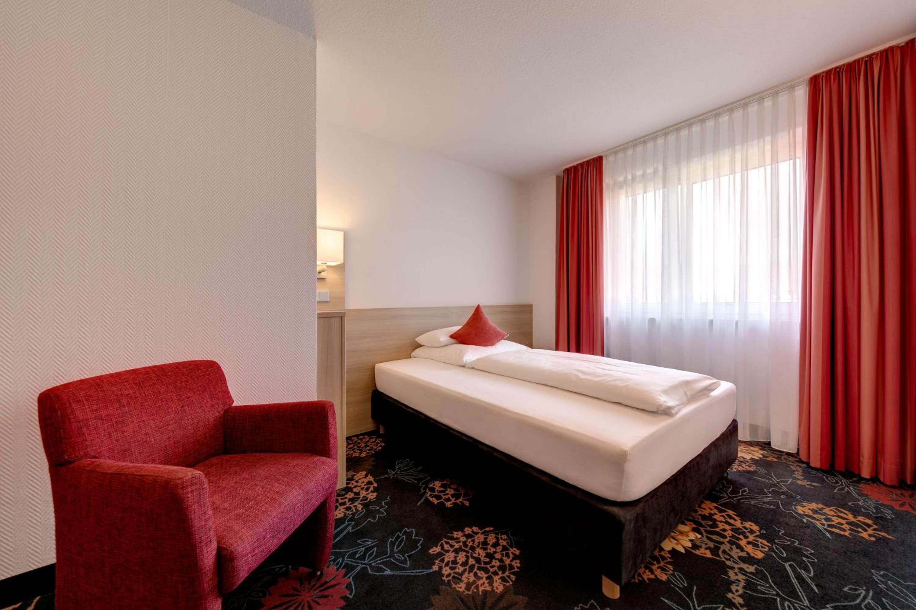 Triple Room photo 2