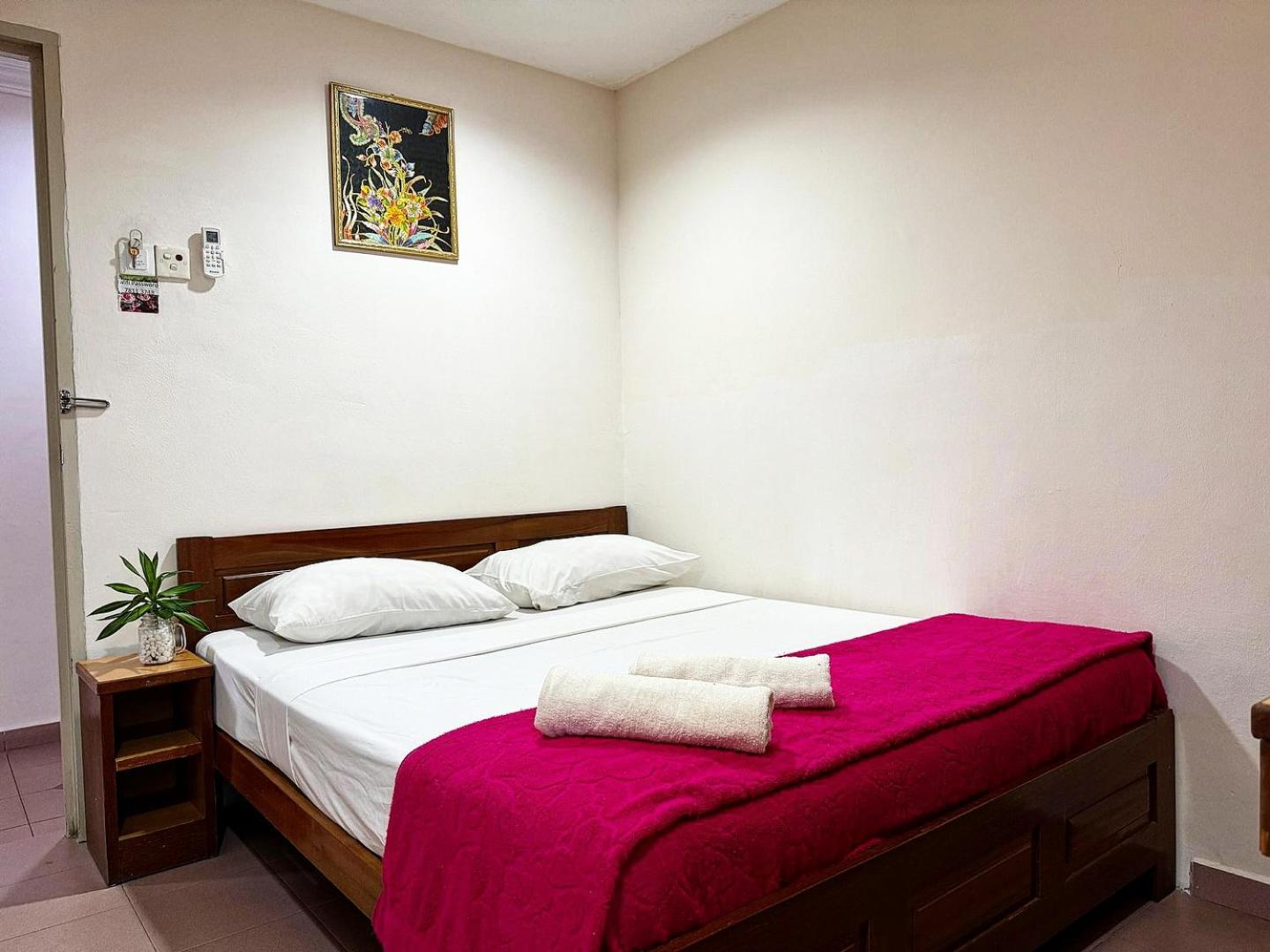 Standard Queen Room photo 3