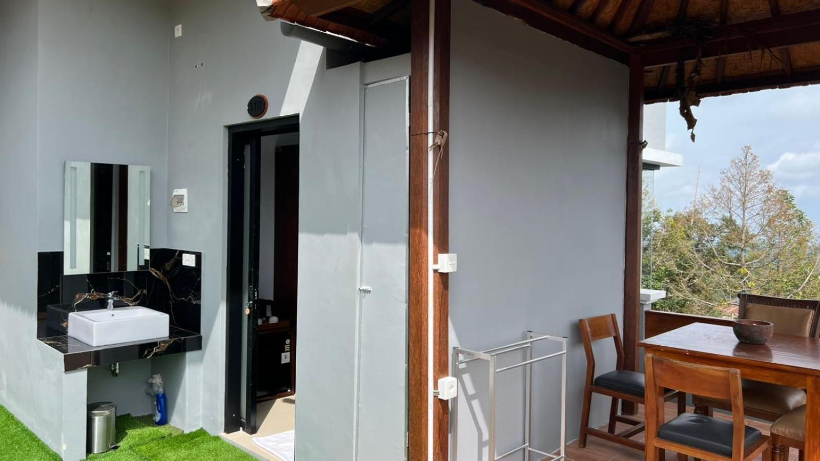 Double Room with Sea View photo 3