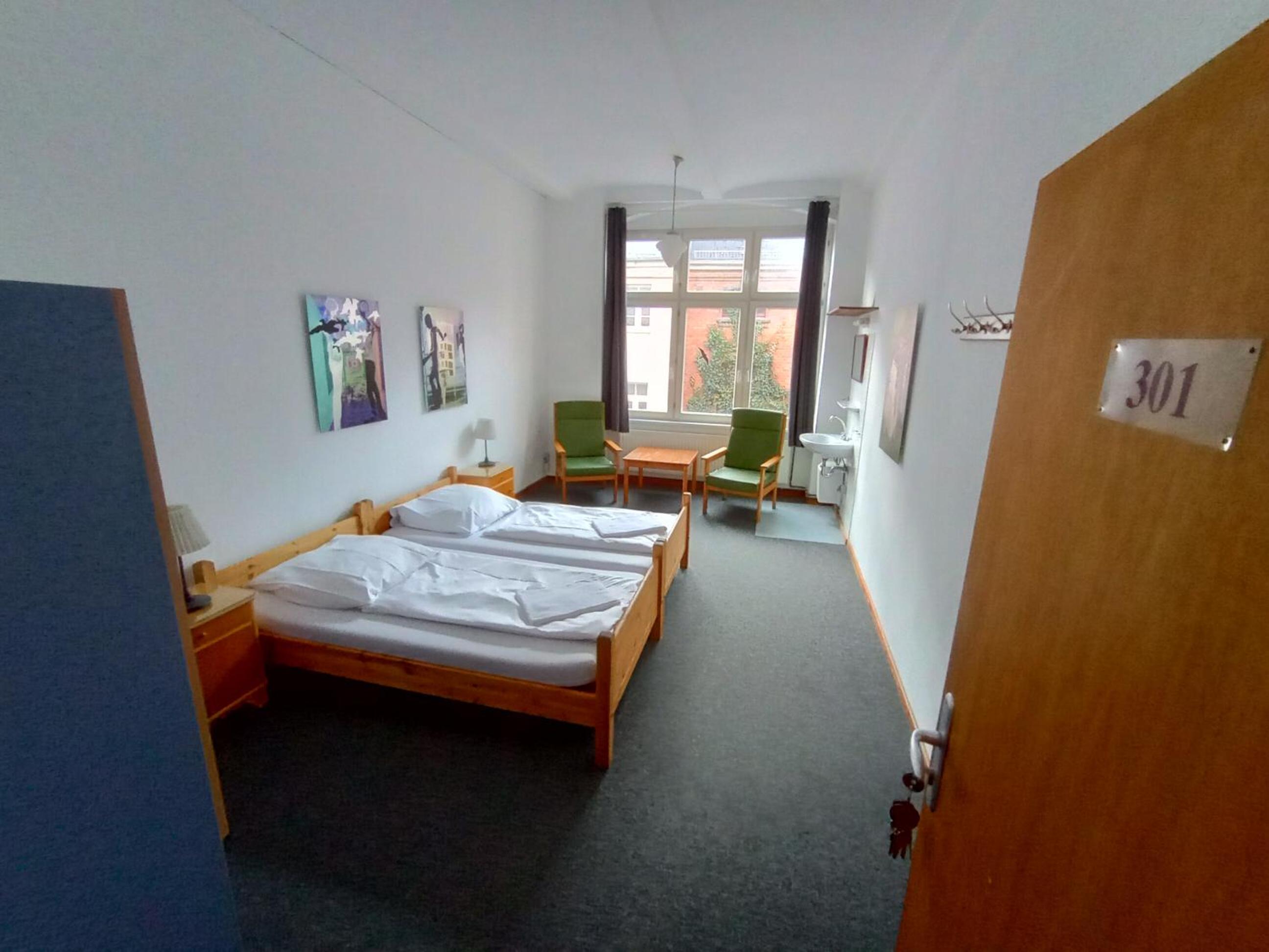 Standard Twin Room photo 1