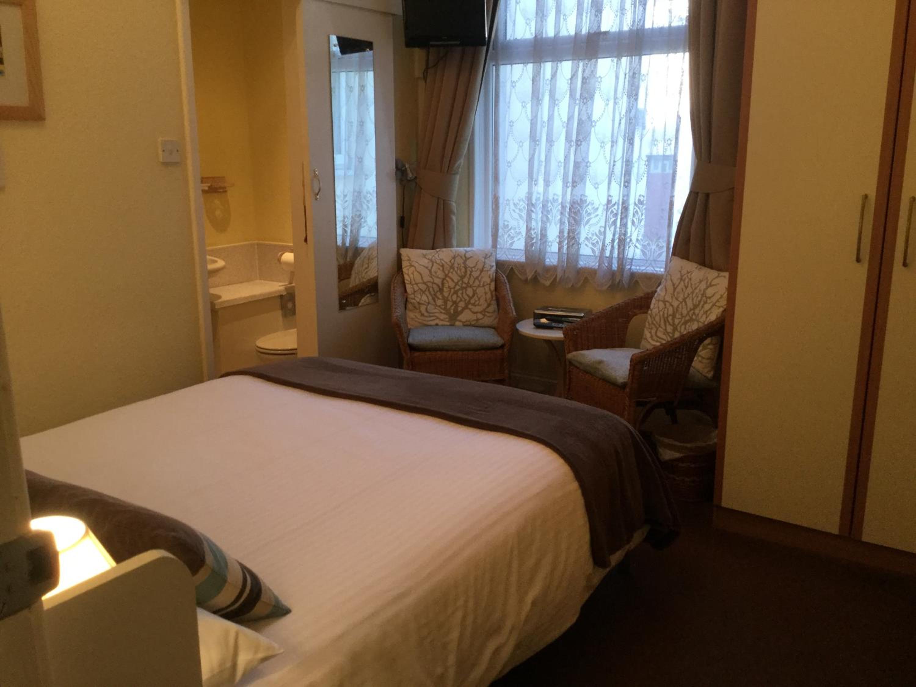Small Double Room photo 1