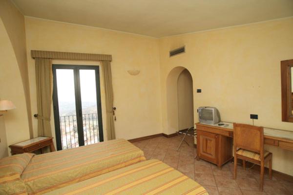 Twin Room with Sea View