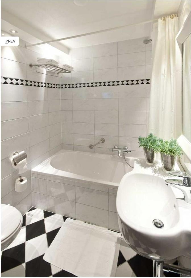 Deluxe Twin Room photo 3