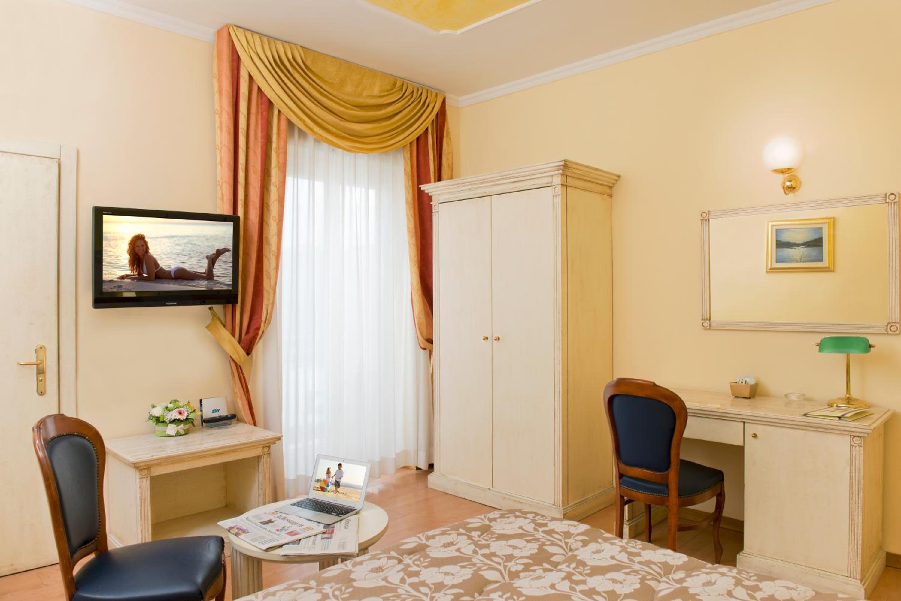 Triple Room photo 2