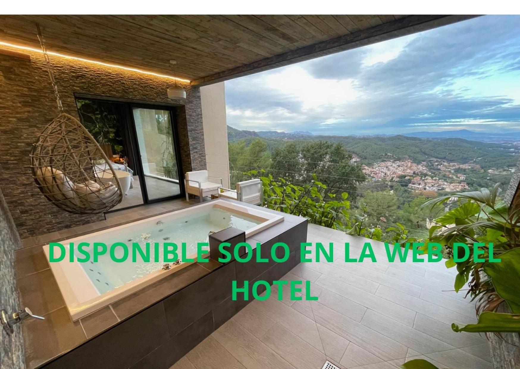 Suite with Pool View
