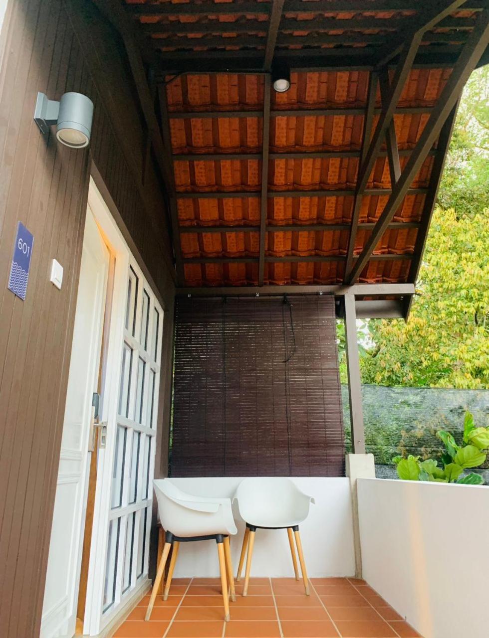 Courtyard Family Chalet  - Photo 2