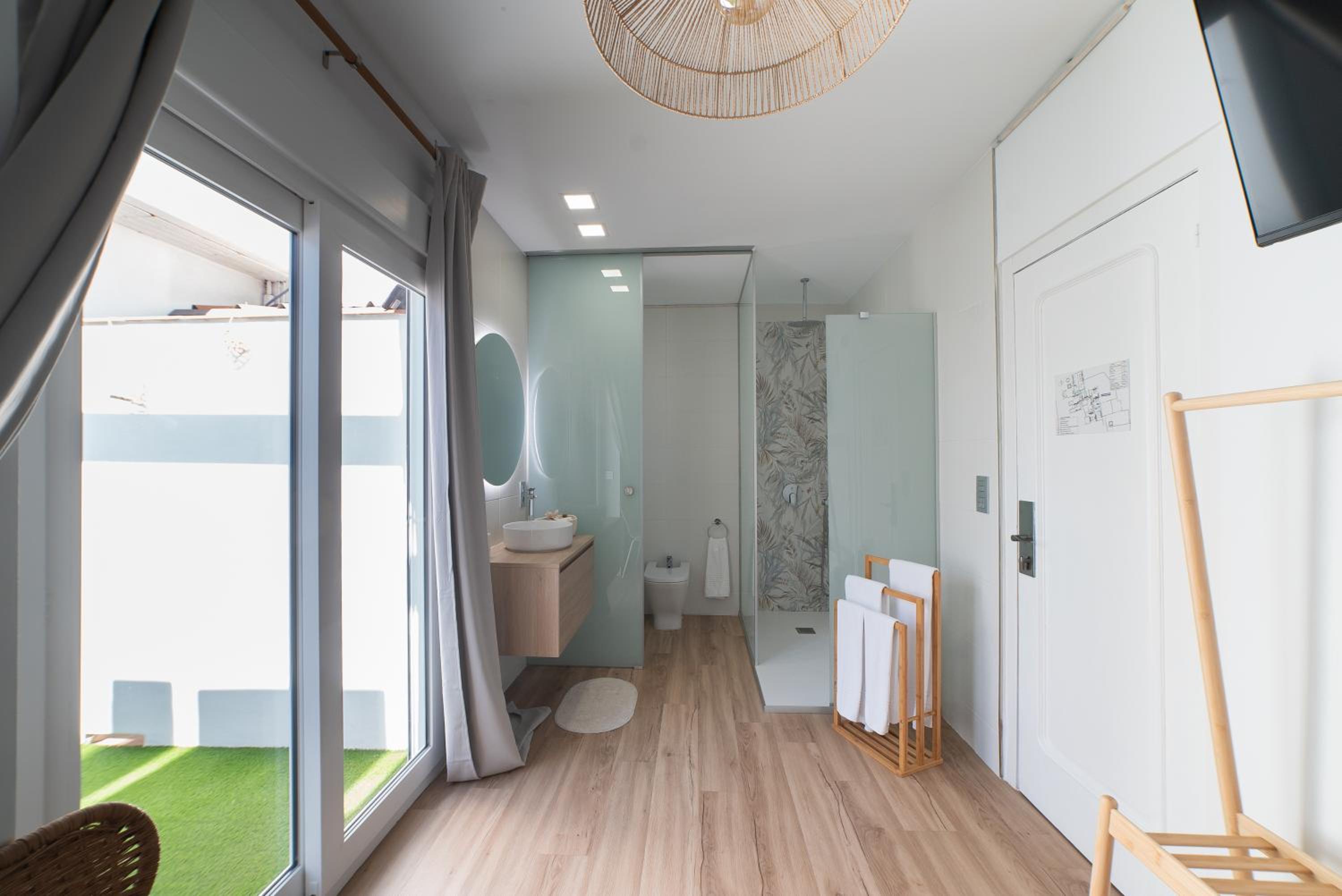Double Room - Photo 3