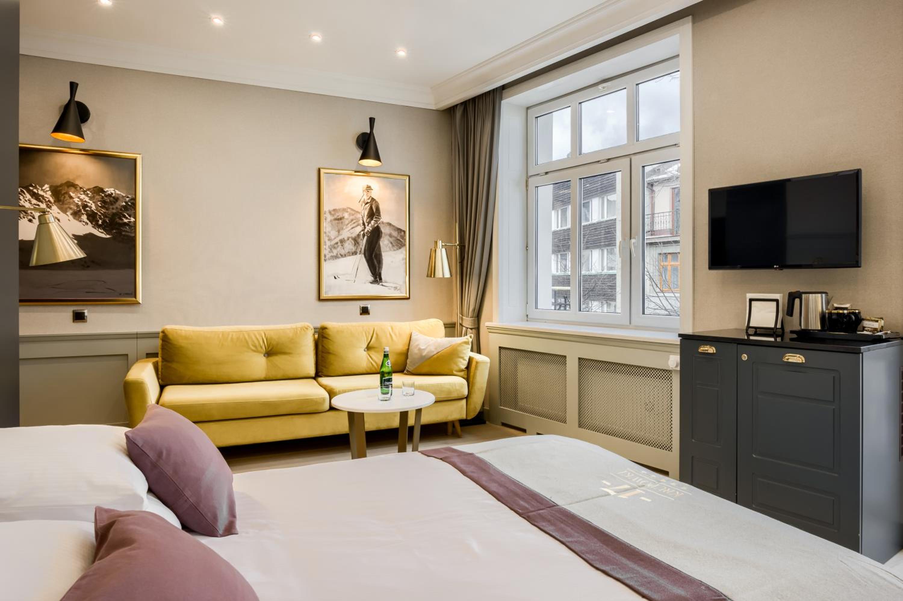 Deluxe Quadruple Room