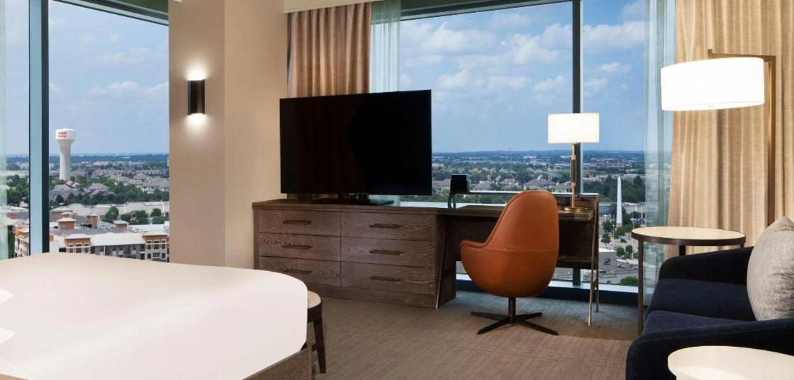 Corner King Room