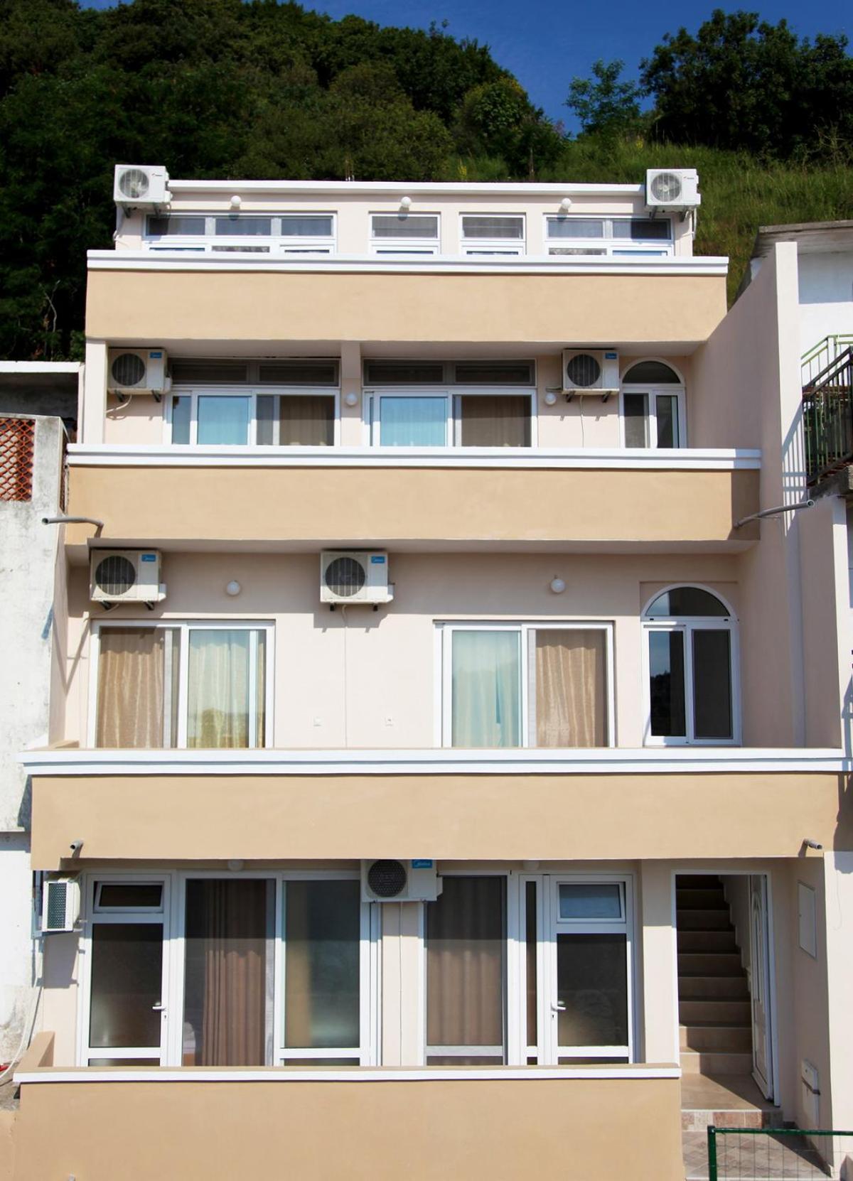 Studio with Balcony