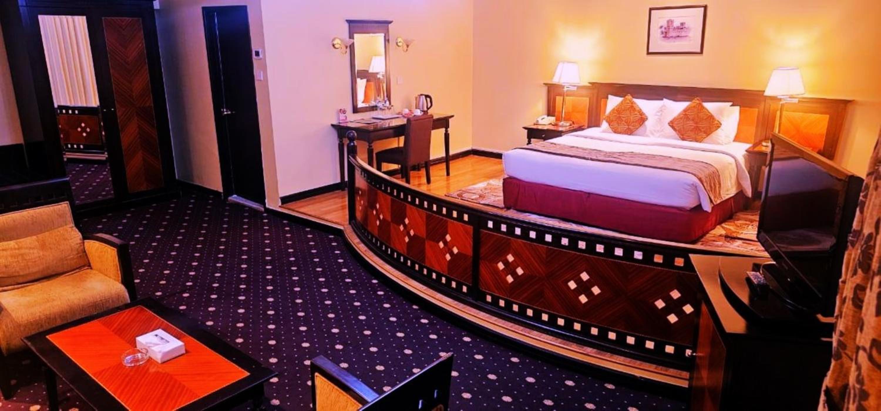 Executive Suite photo 2