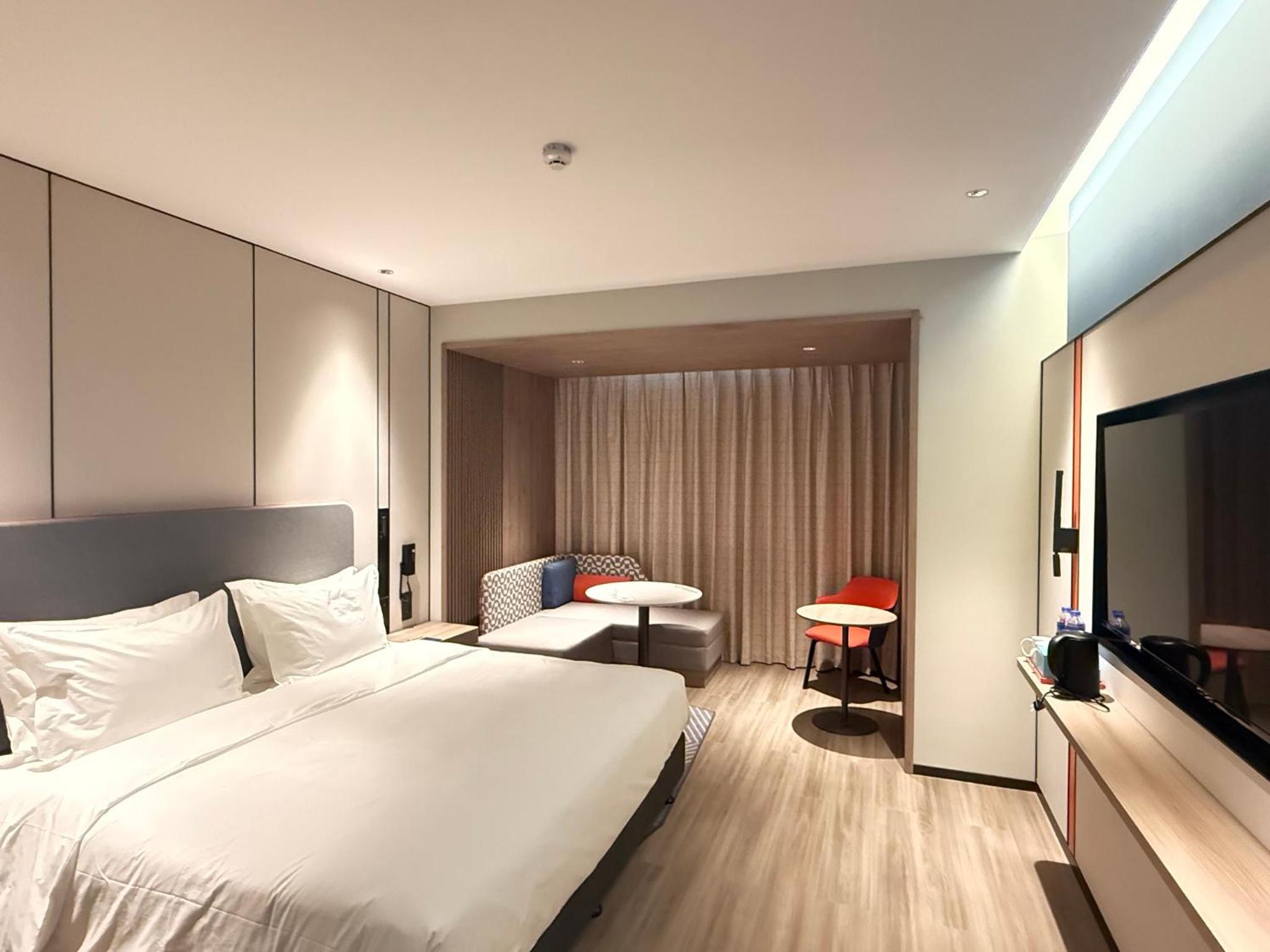 Standard King Room - Building 2 photo 2